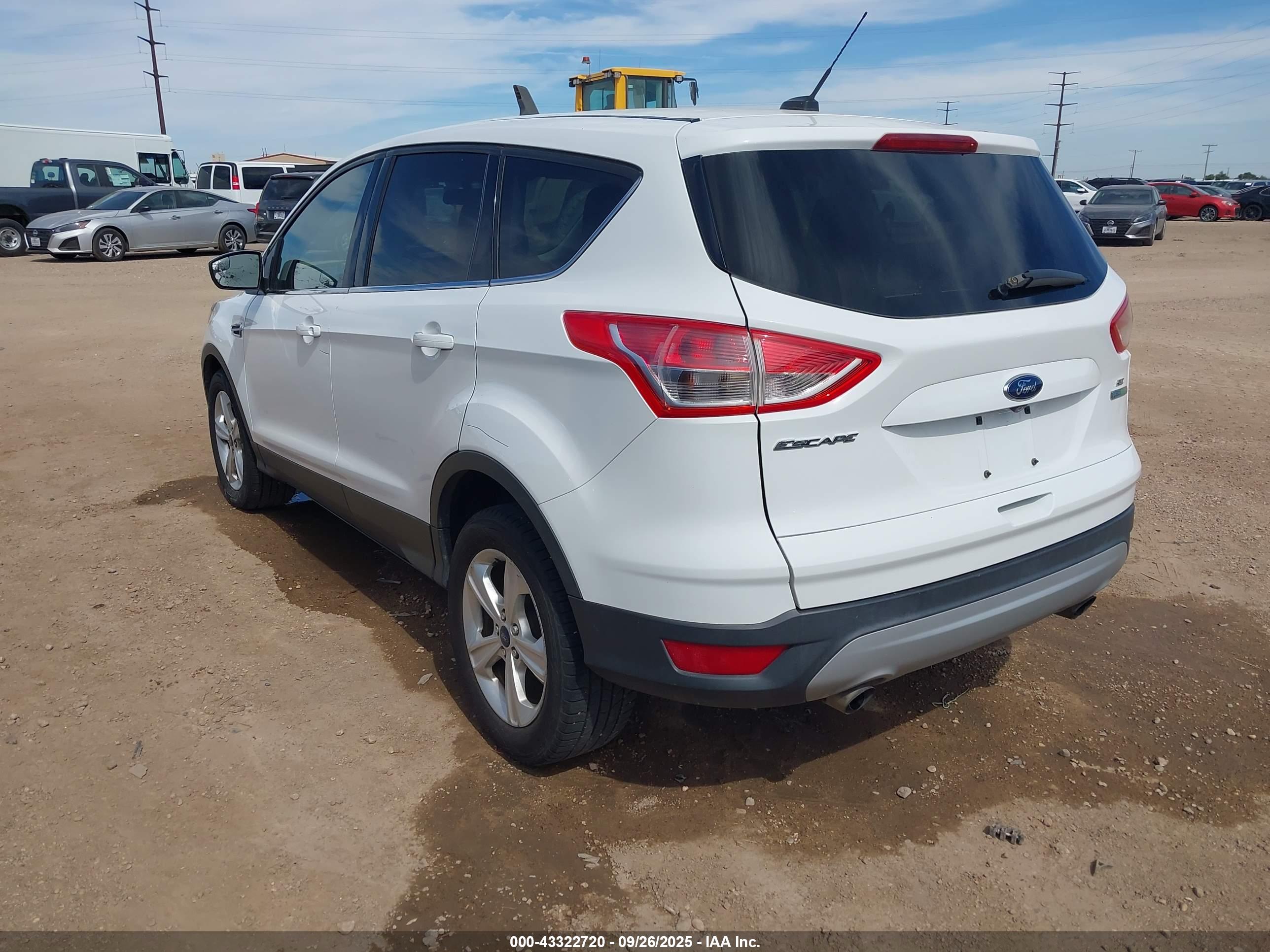 FORD ESCAPE image 3