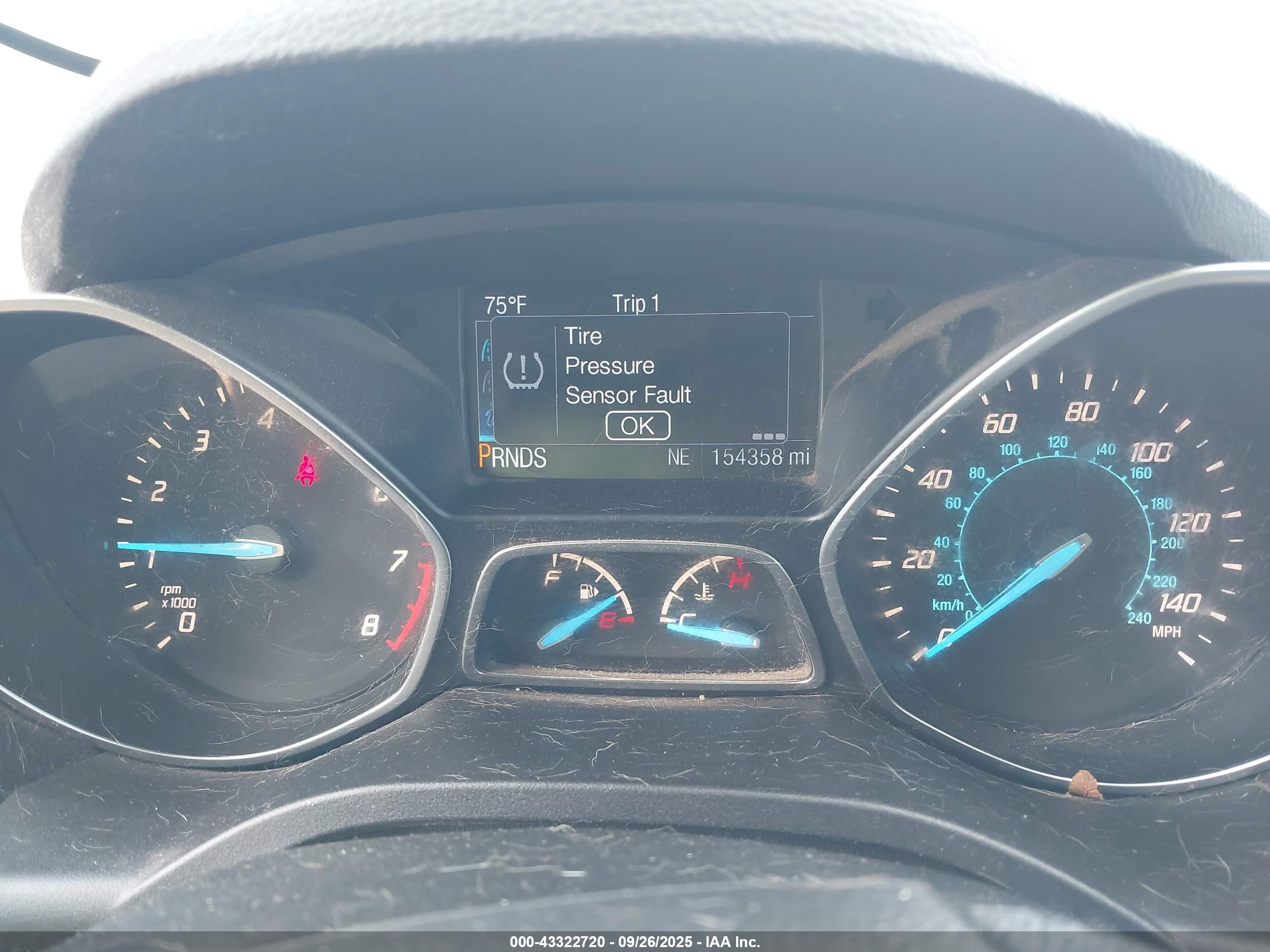 FORD ESCAPE image 7