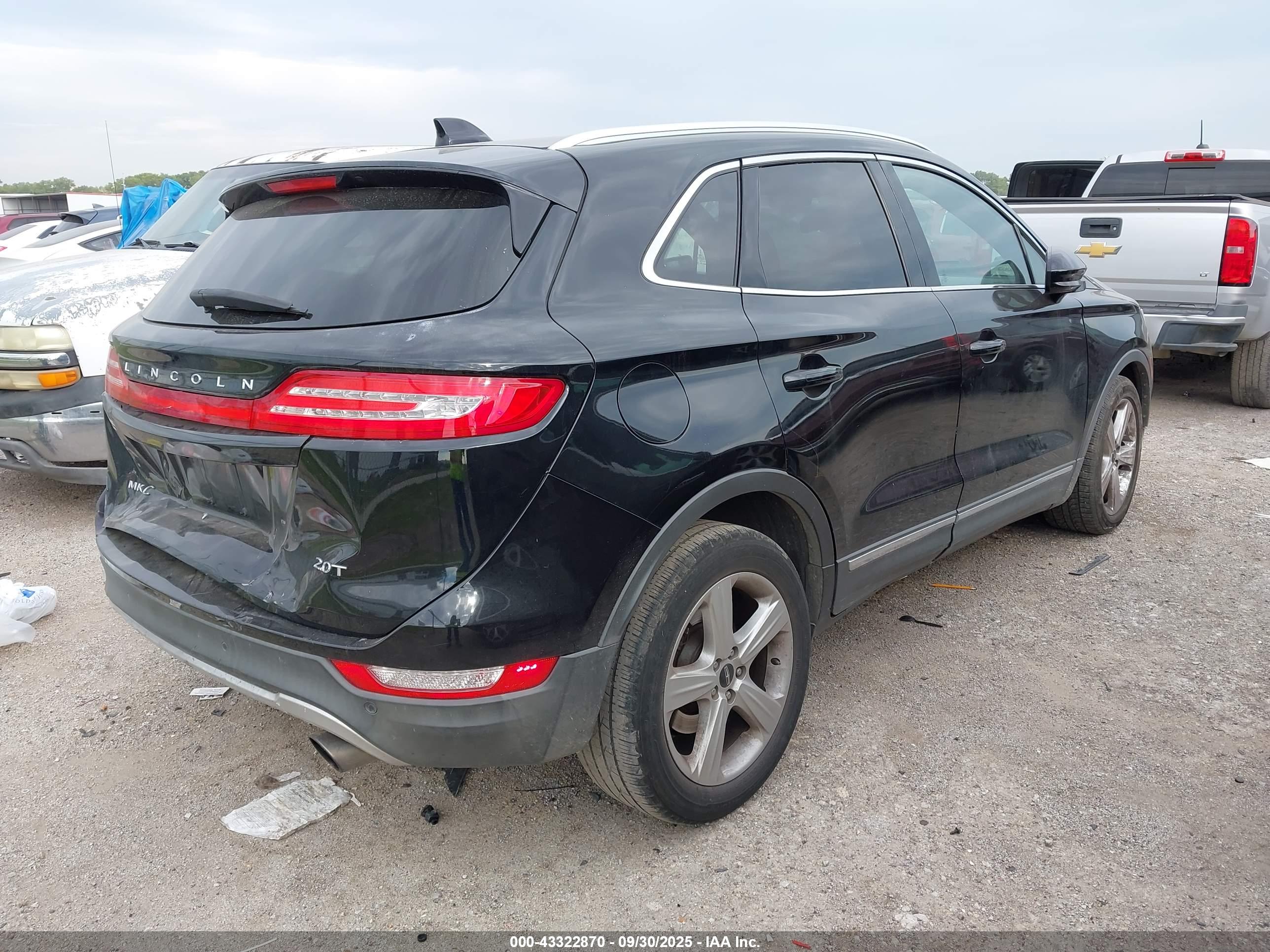 LINCOLN MKC image 4