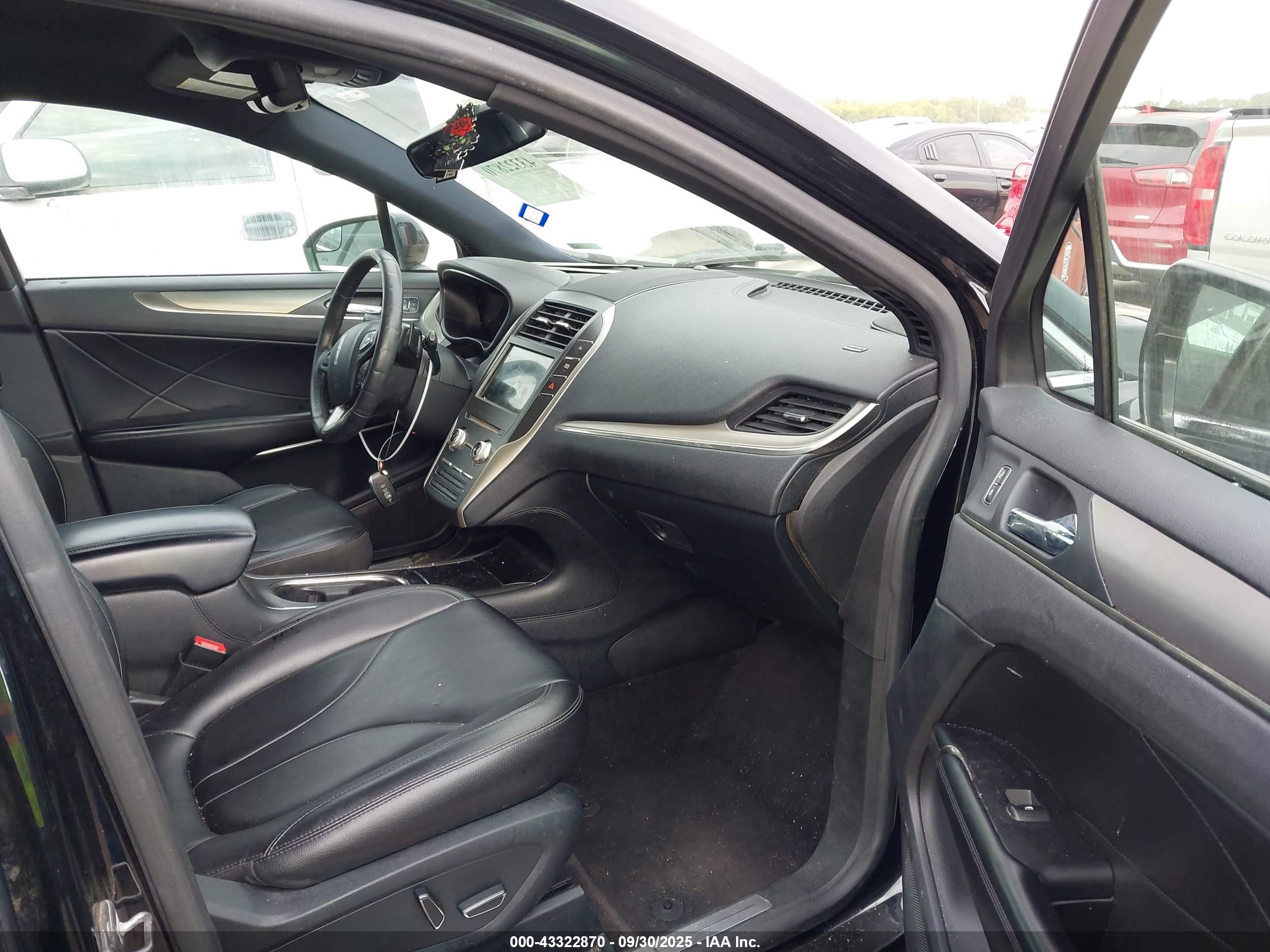 LINCOLN MKC image 5