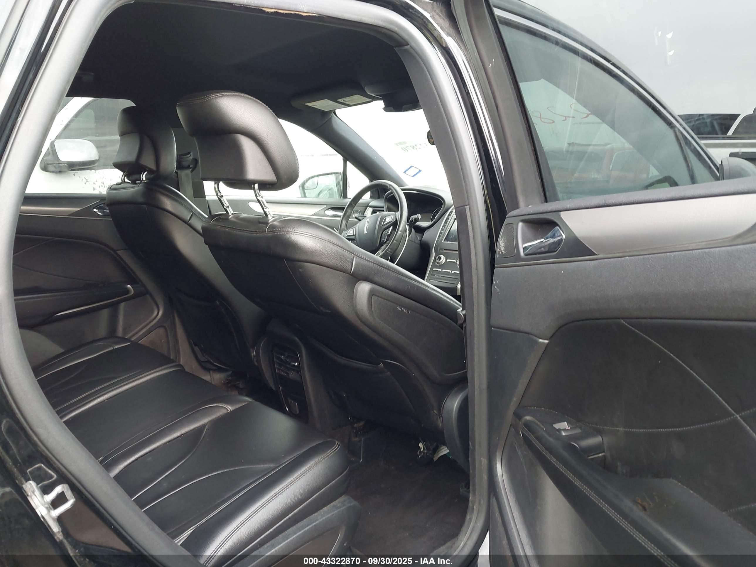 LINCOLN MKC image 8