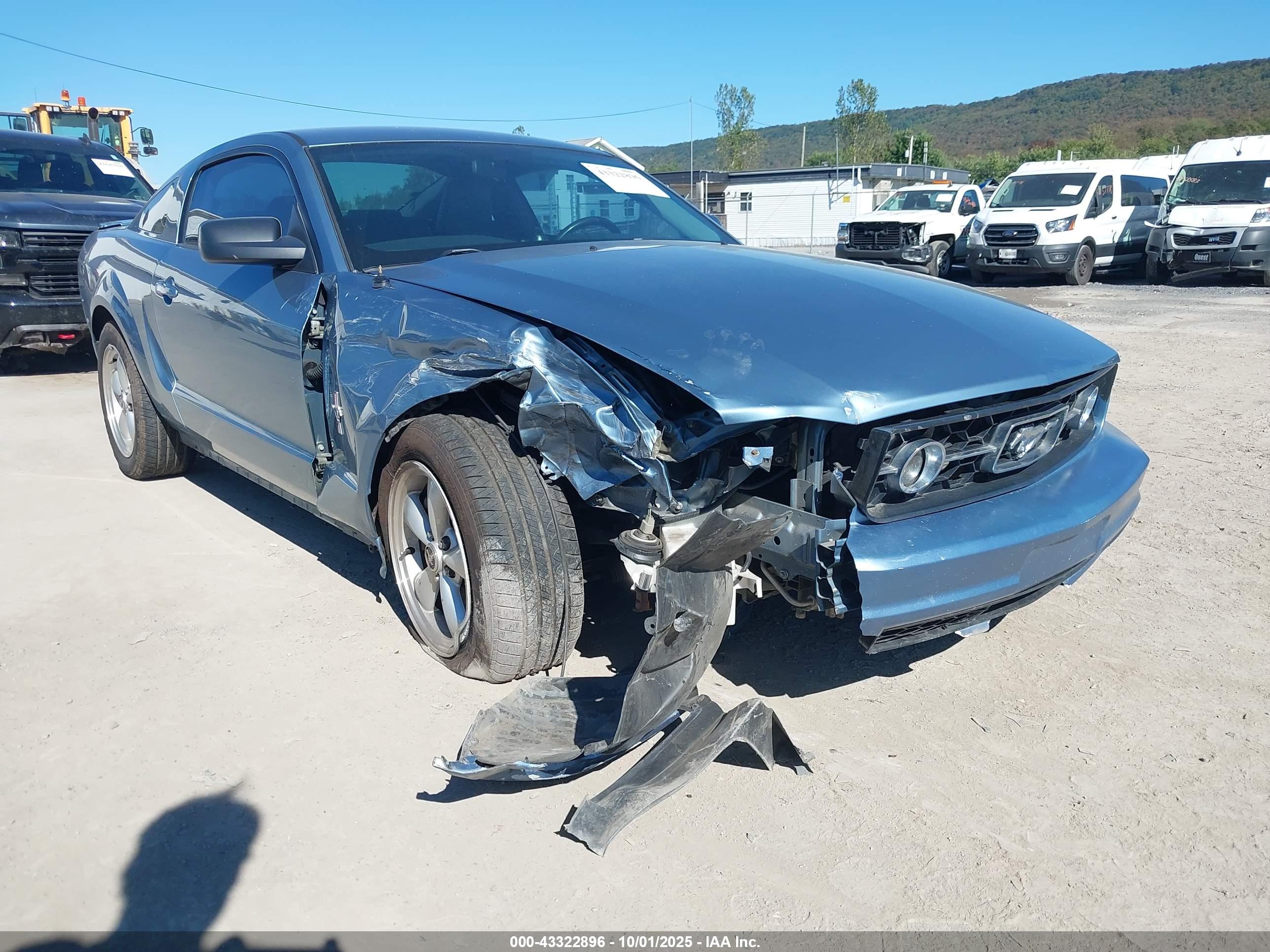FORD MUSTANG image 6