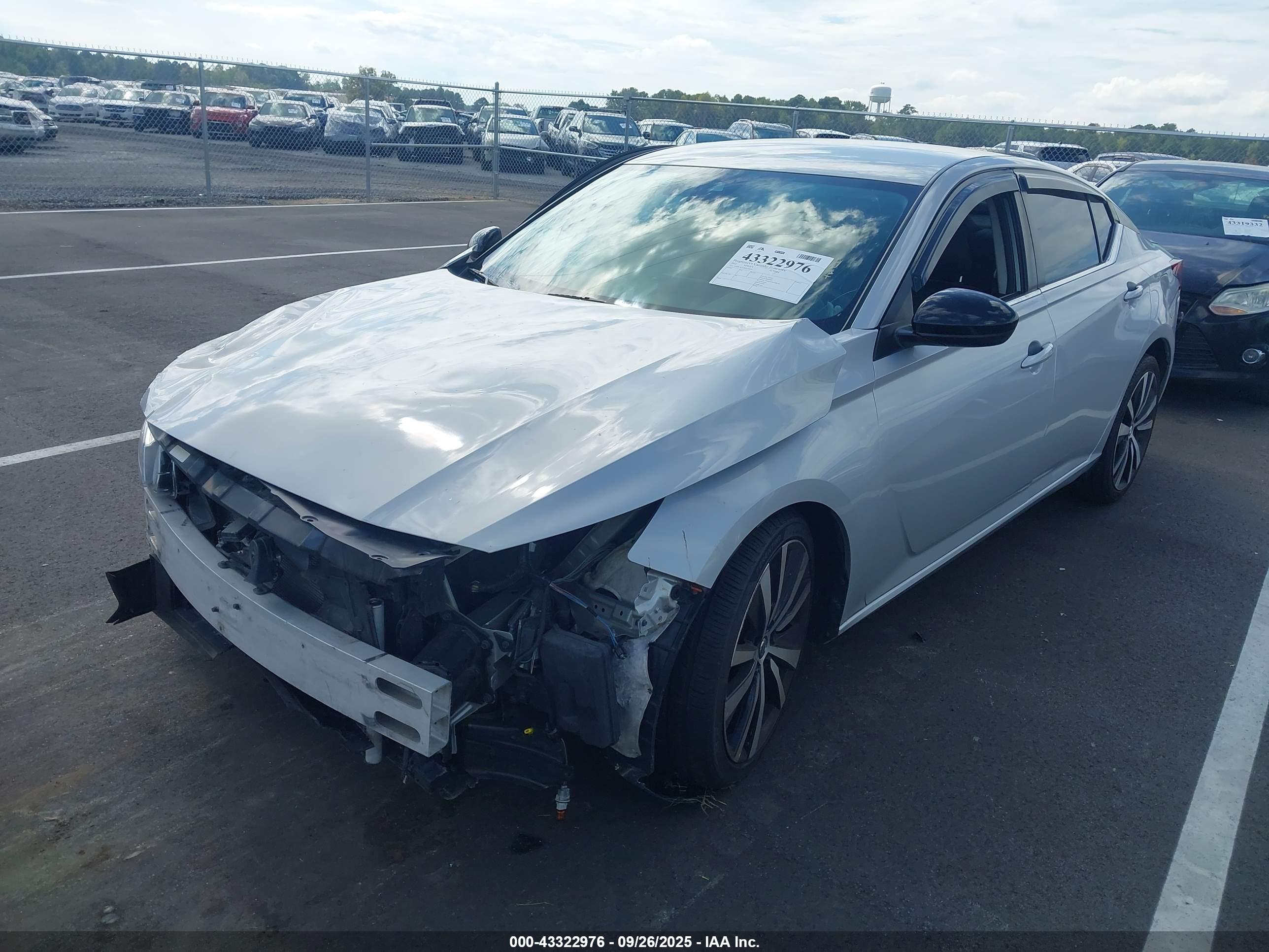 NISSAN ALTIMA image 2