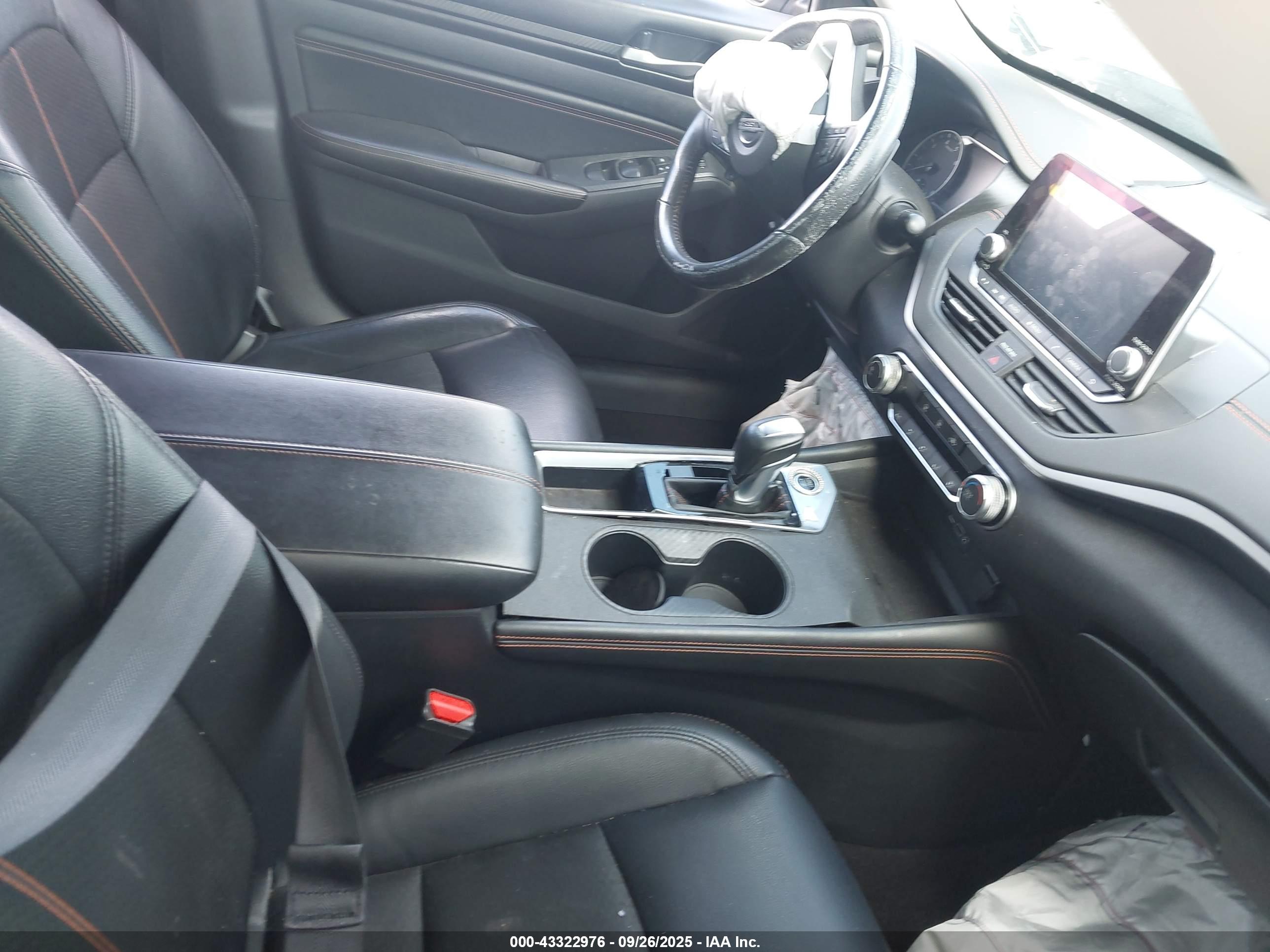 NISSAN ALTIMA image 5