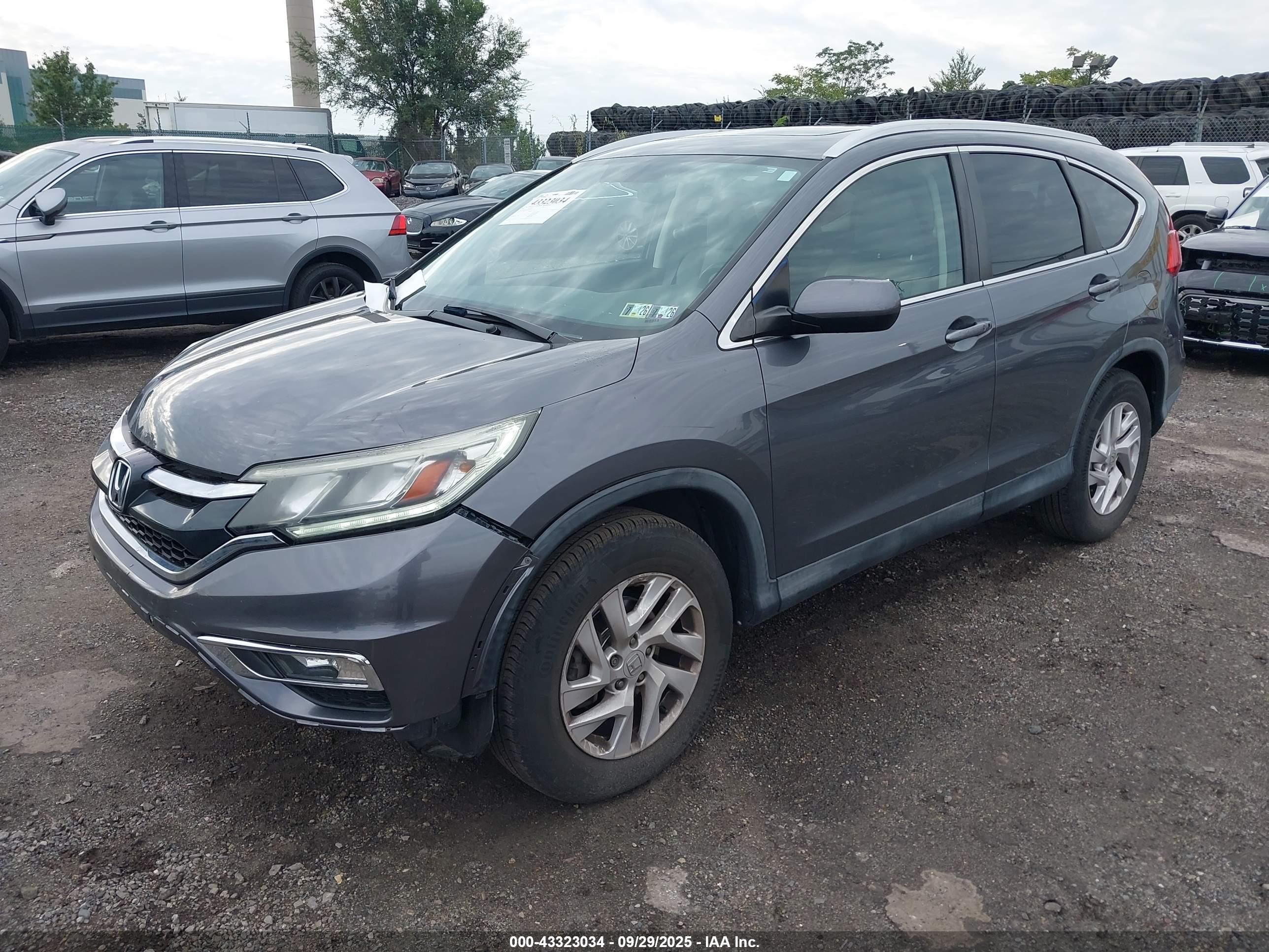 HONDA CR-V image 2