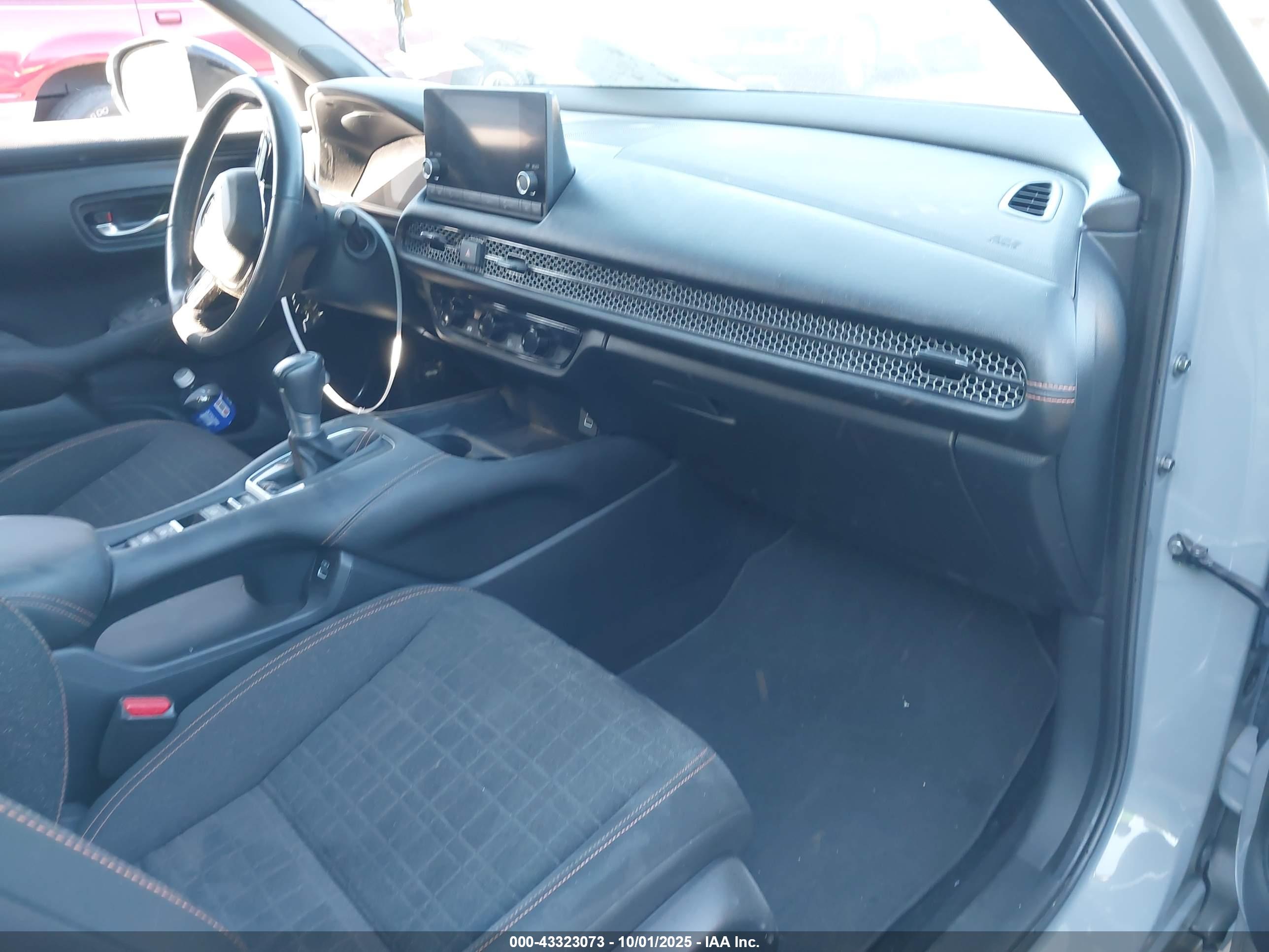 HONDA HR-V image 5