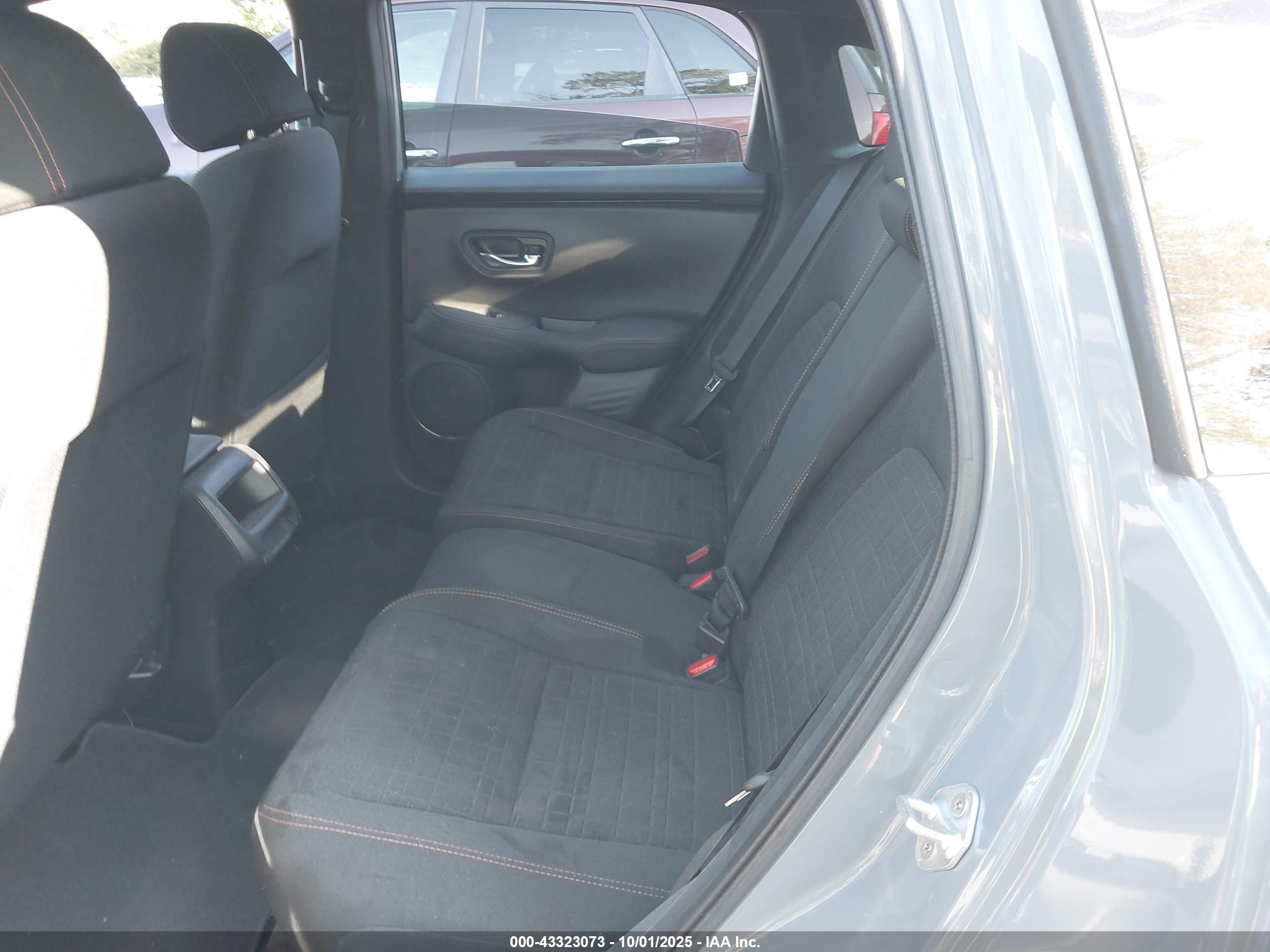 HONDA HR-V image 8