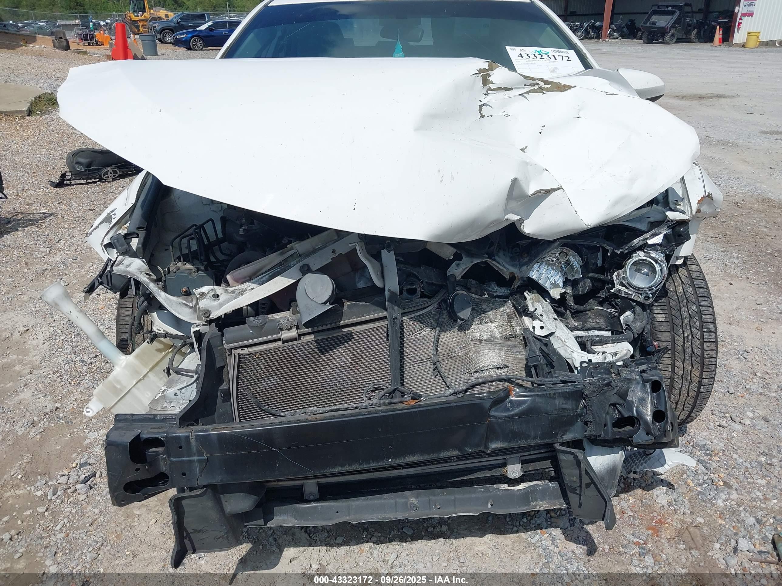 TOYOTA CAMRY image 6