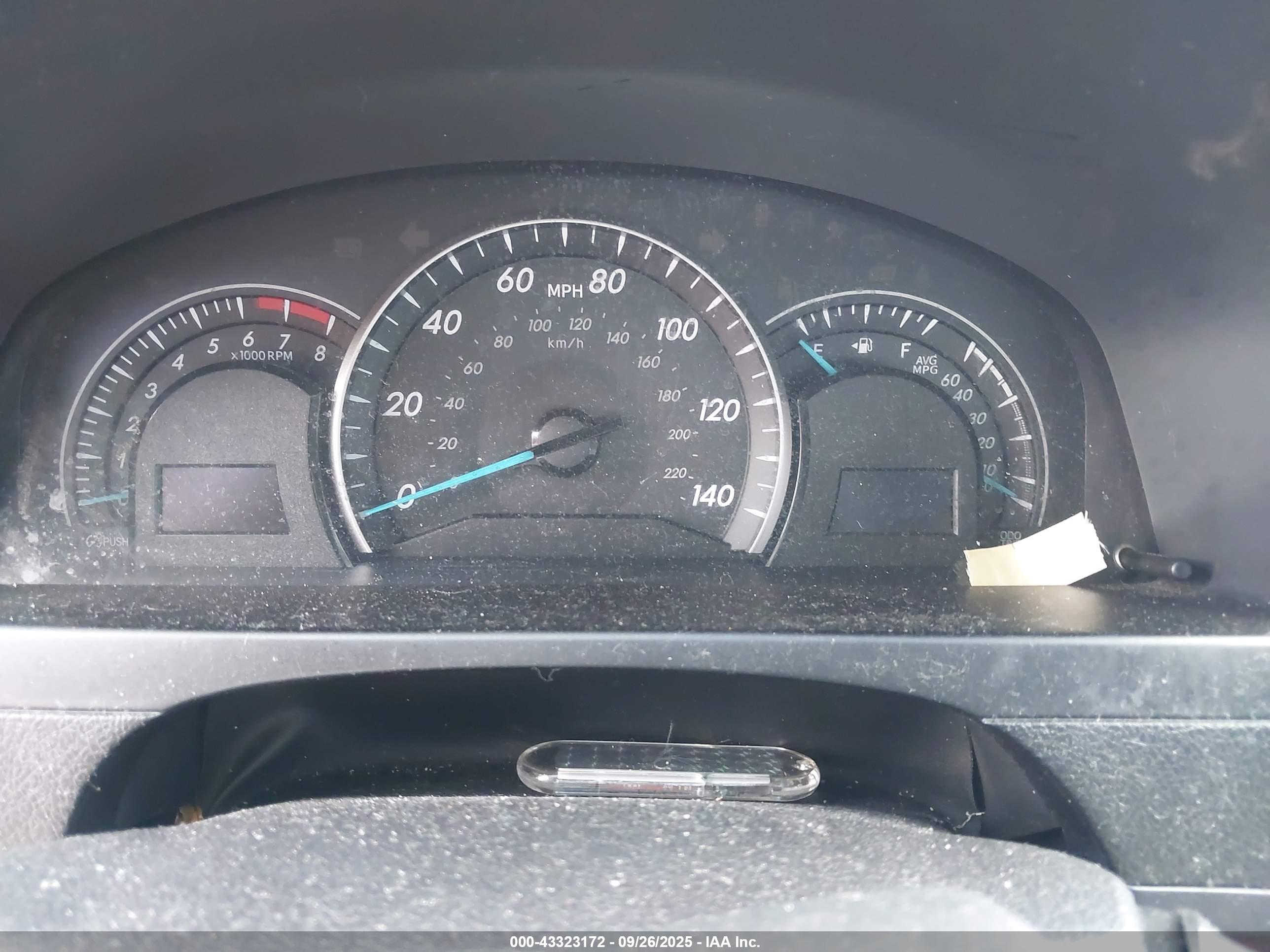 TOYOTA CAMRY image 7