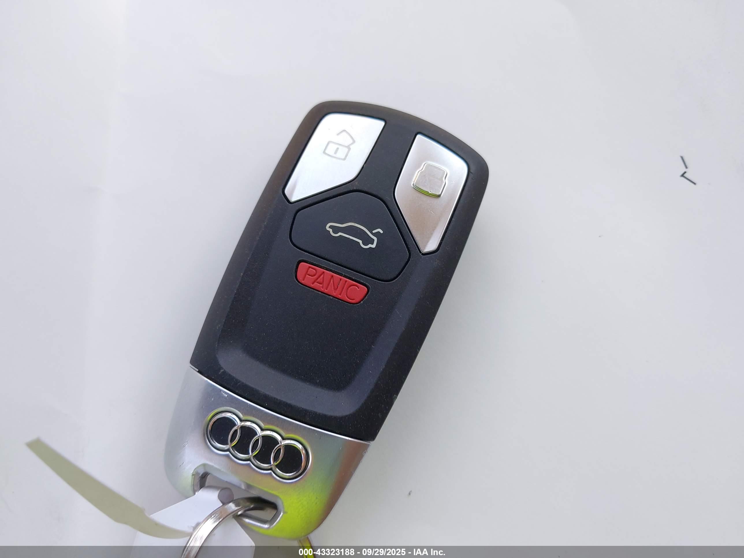 AUDI Q5 image 11