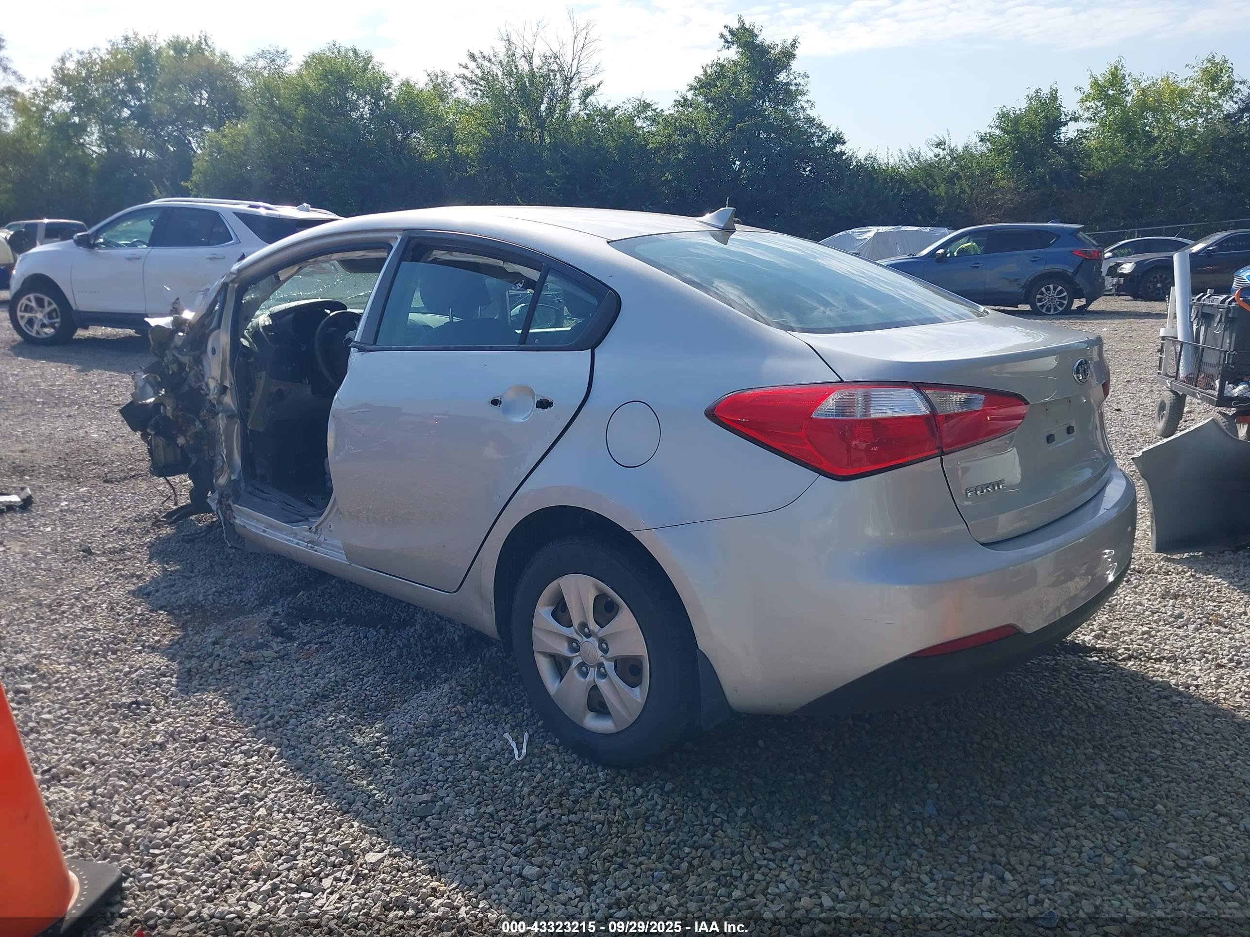 KIA FORTE image 3