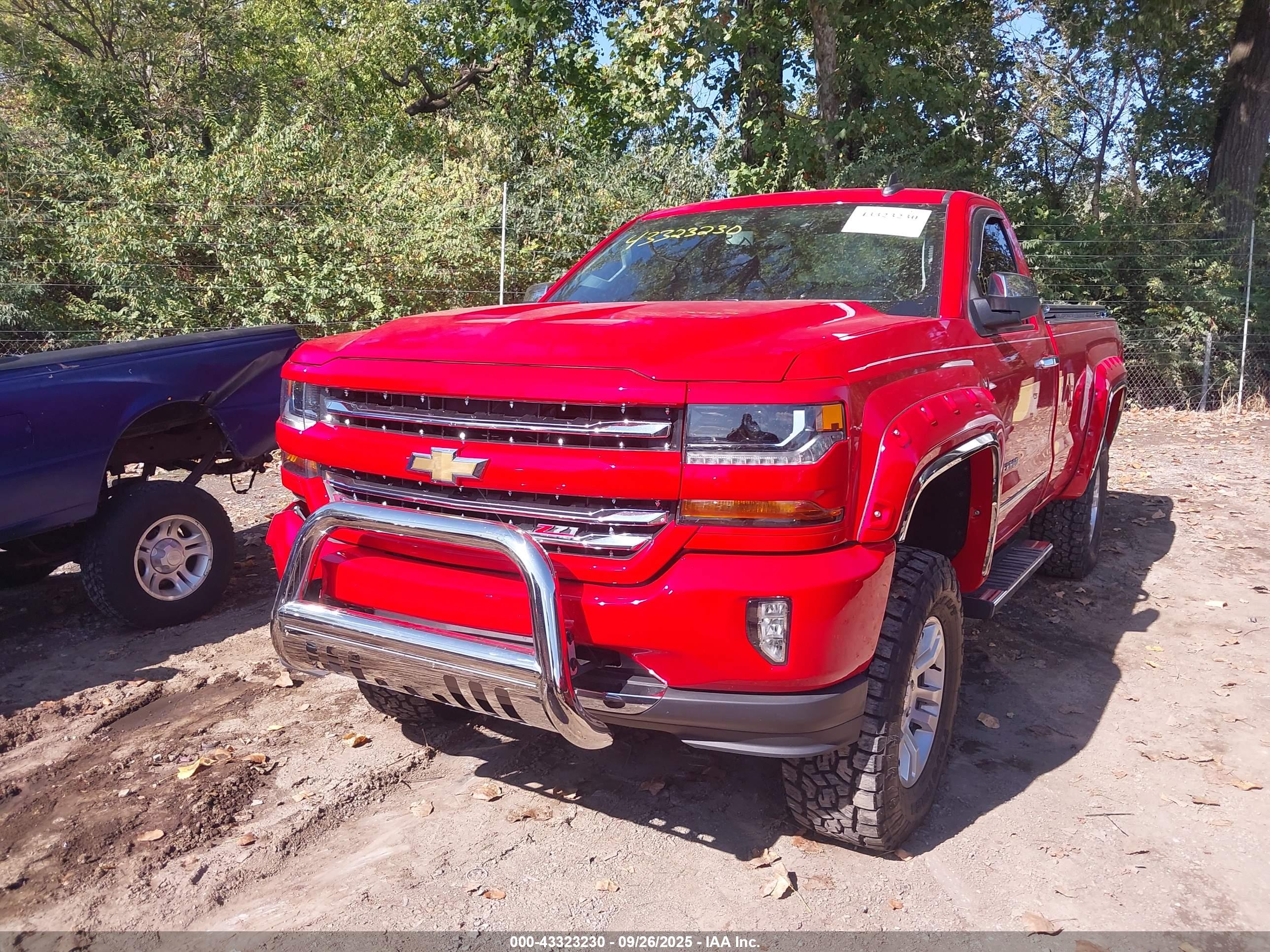 CHEVROLET SILVERADO image 2