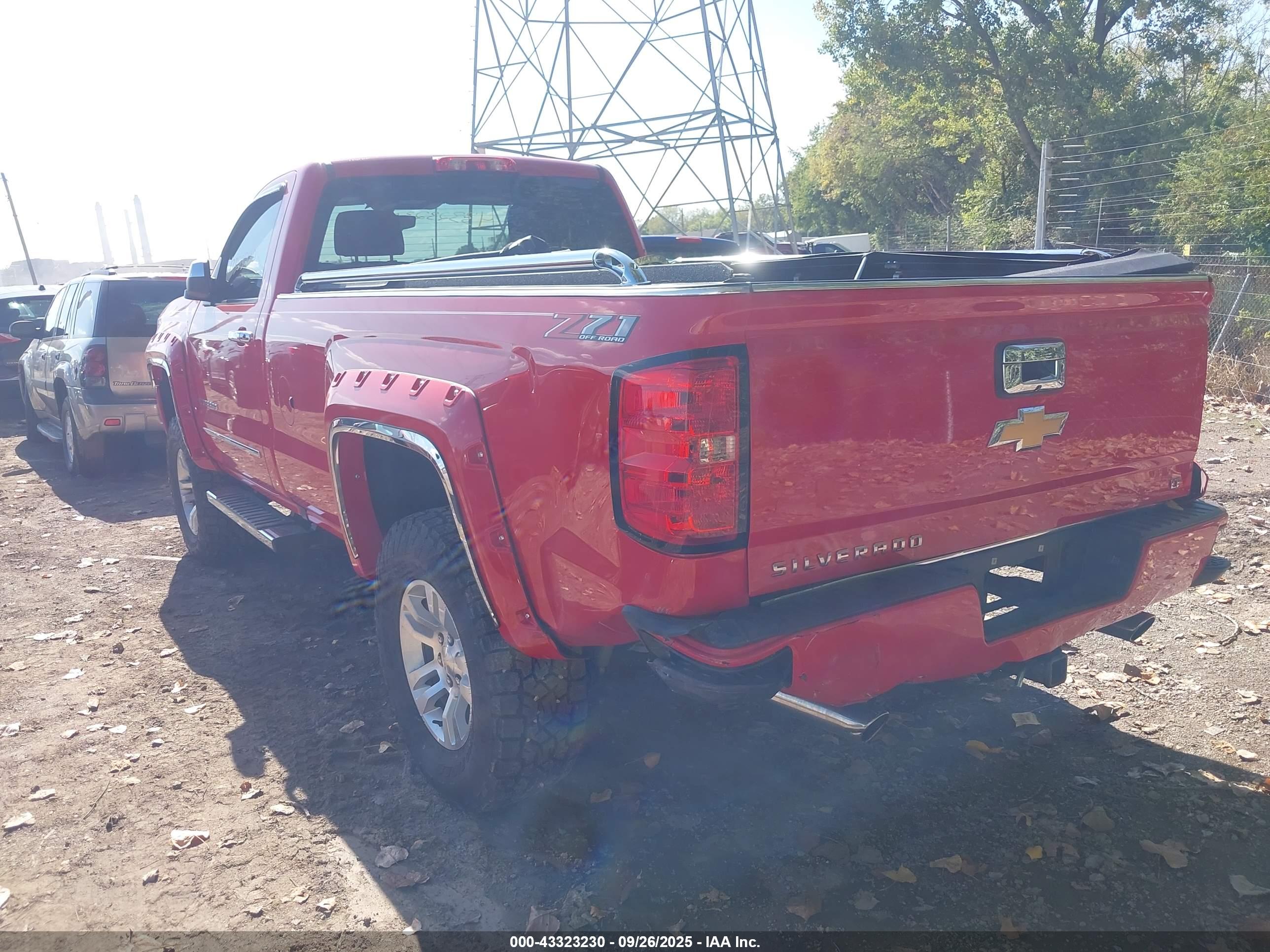 CHEVROLET SILVERADO image 3