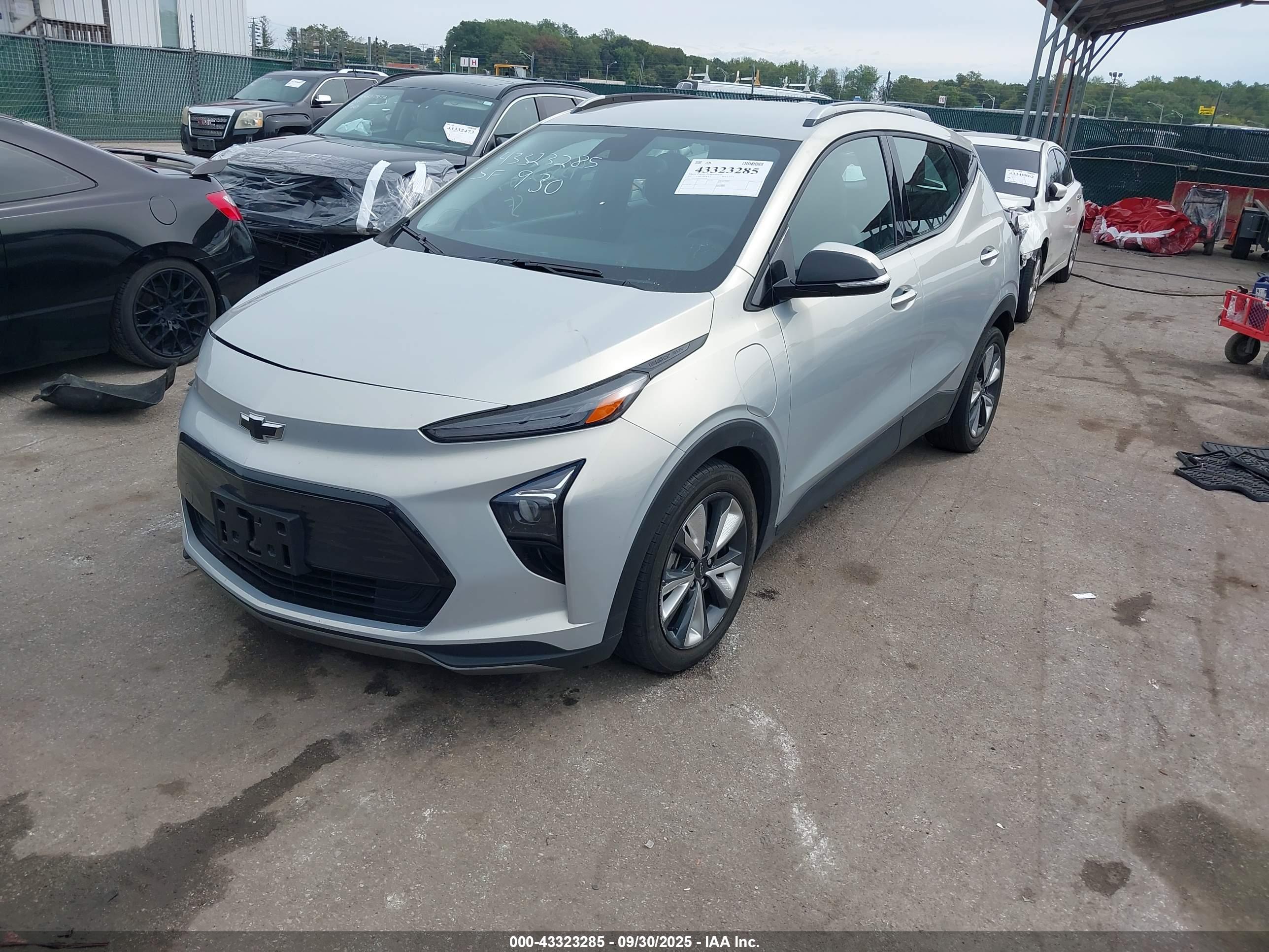 CHEVROLET BOLT image 2