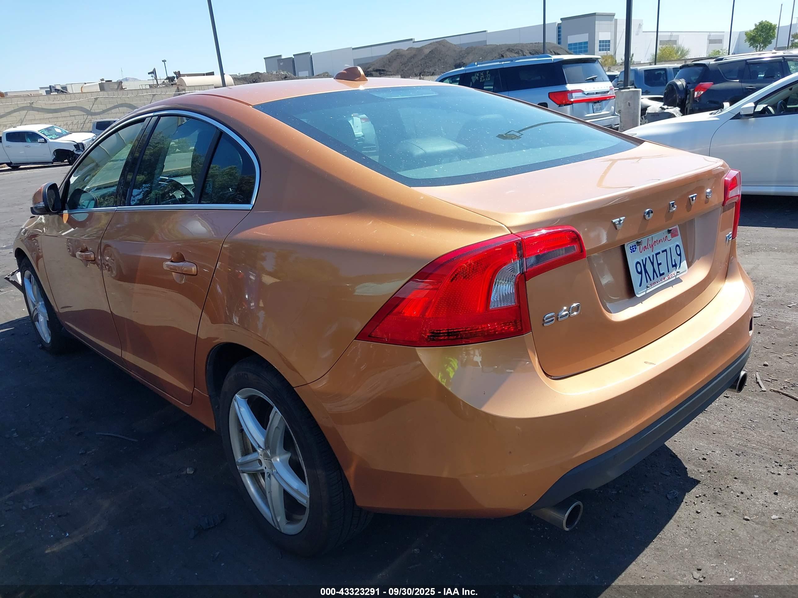 VOLVO S60 image 3