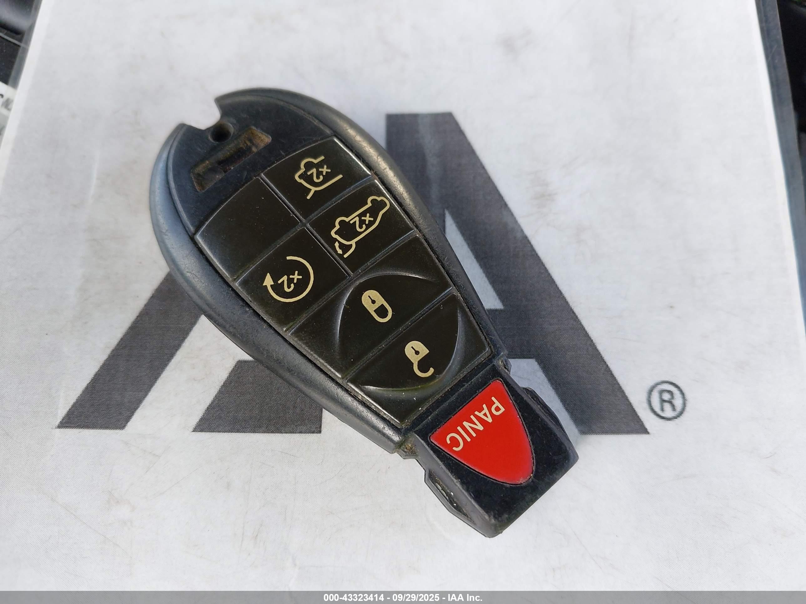 JEEP COMMANDER image 11
