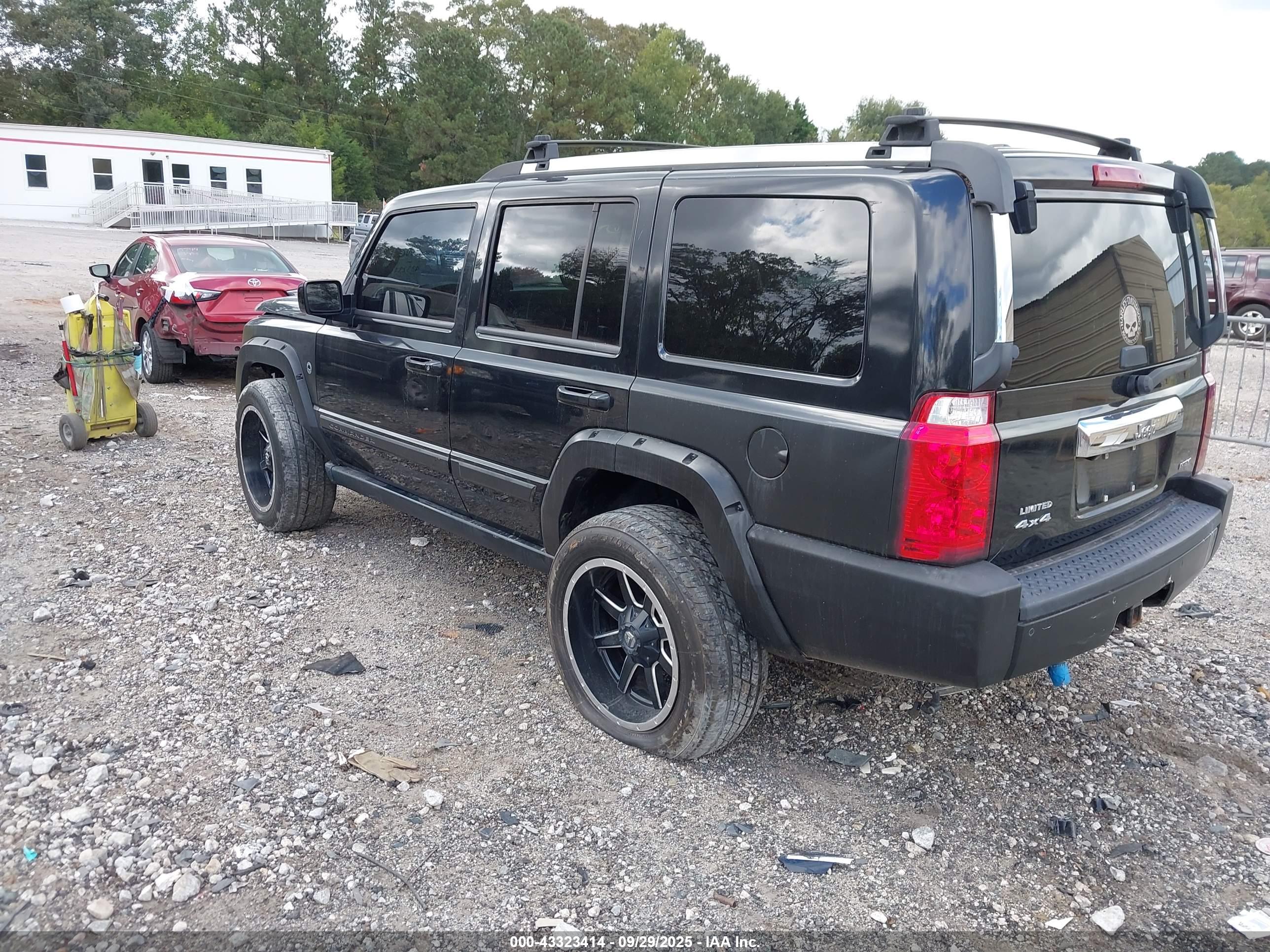 JEEP COMMANDER image 3