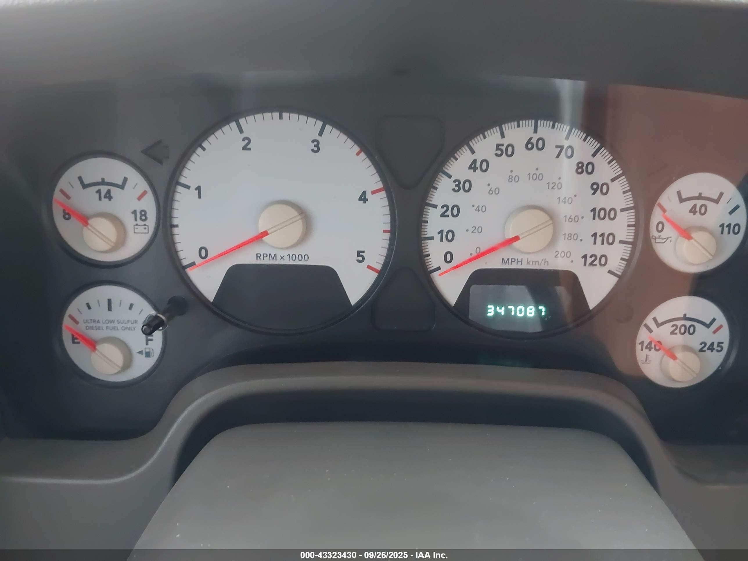 DODGE RAM image 6