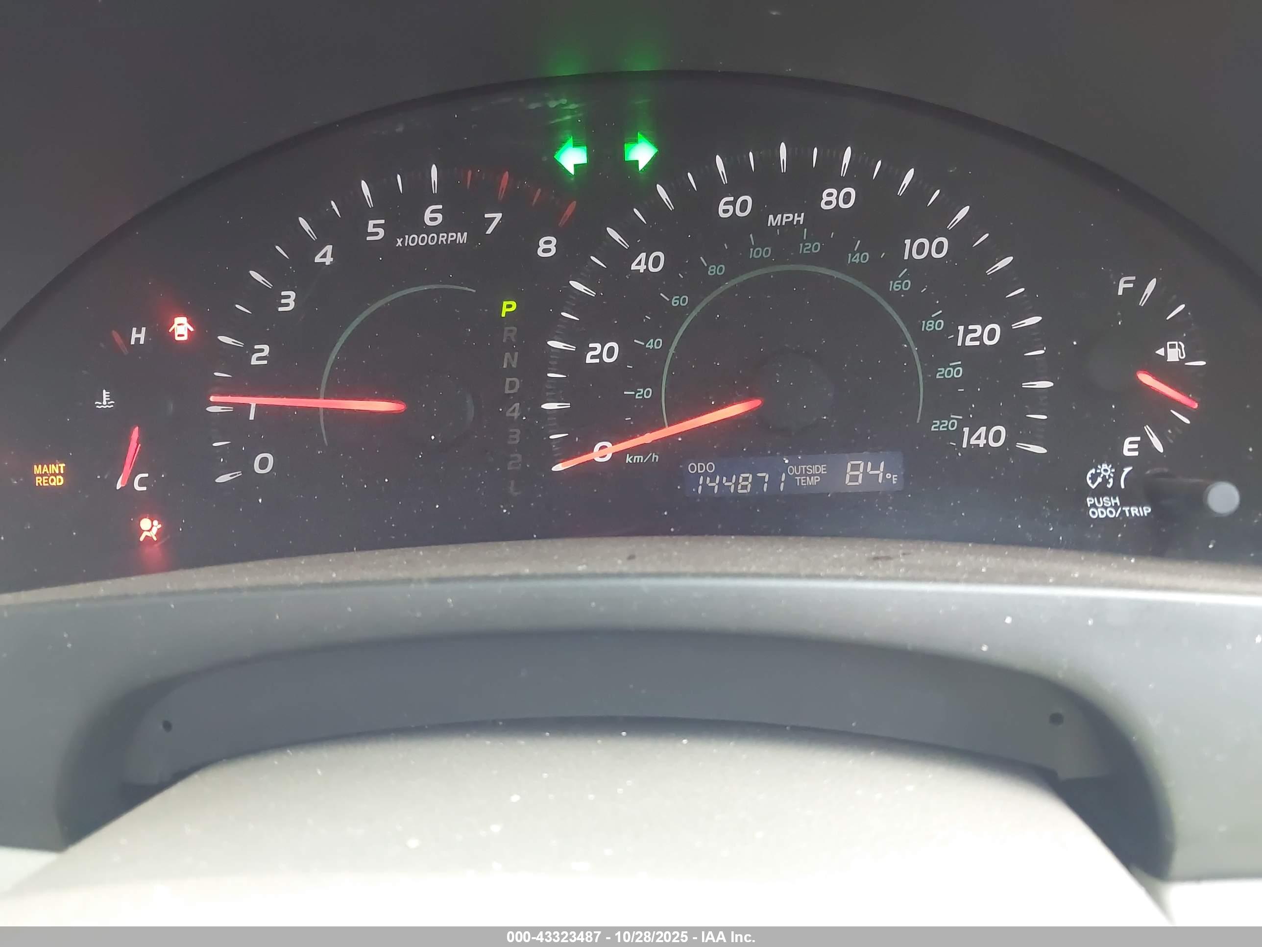 TOYOTA CAMRY image 7