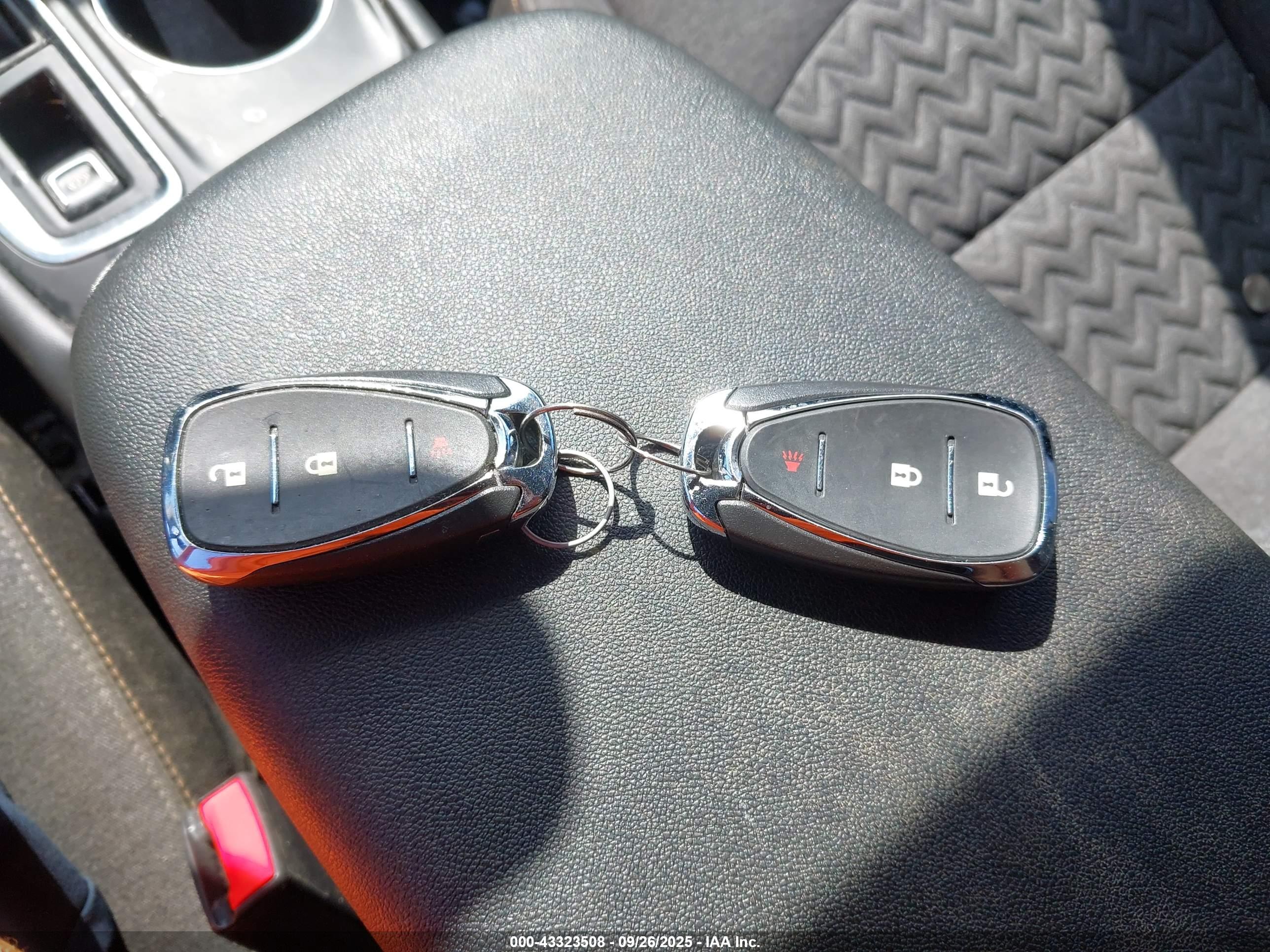 CHEVROLET EQUINOX image 11