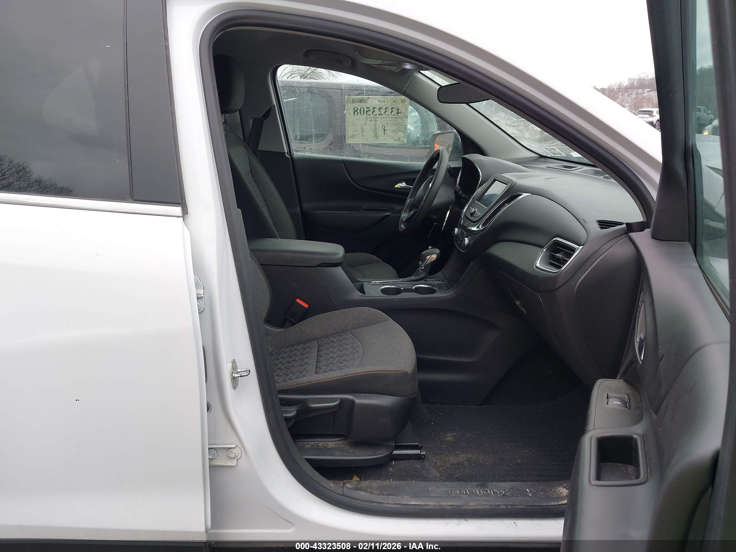 CHEVROLET EQUINOX image 5