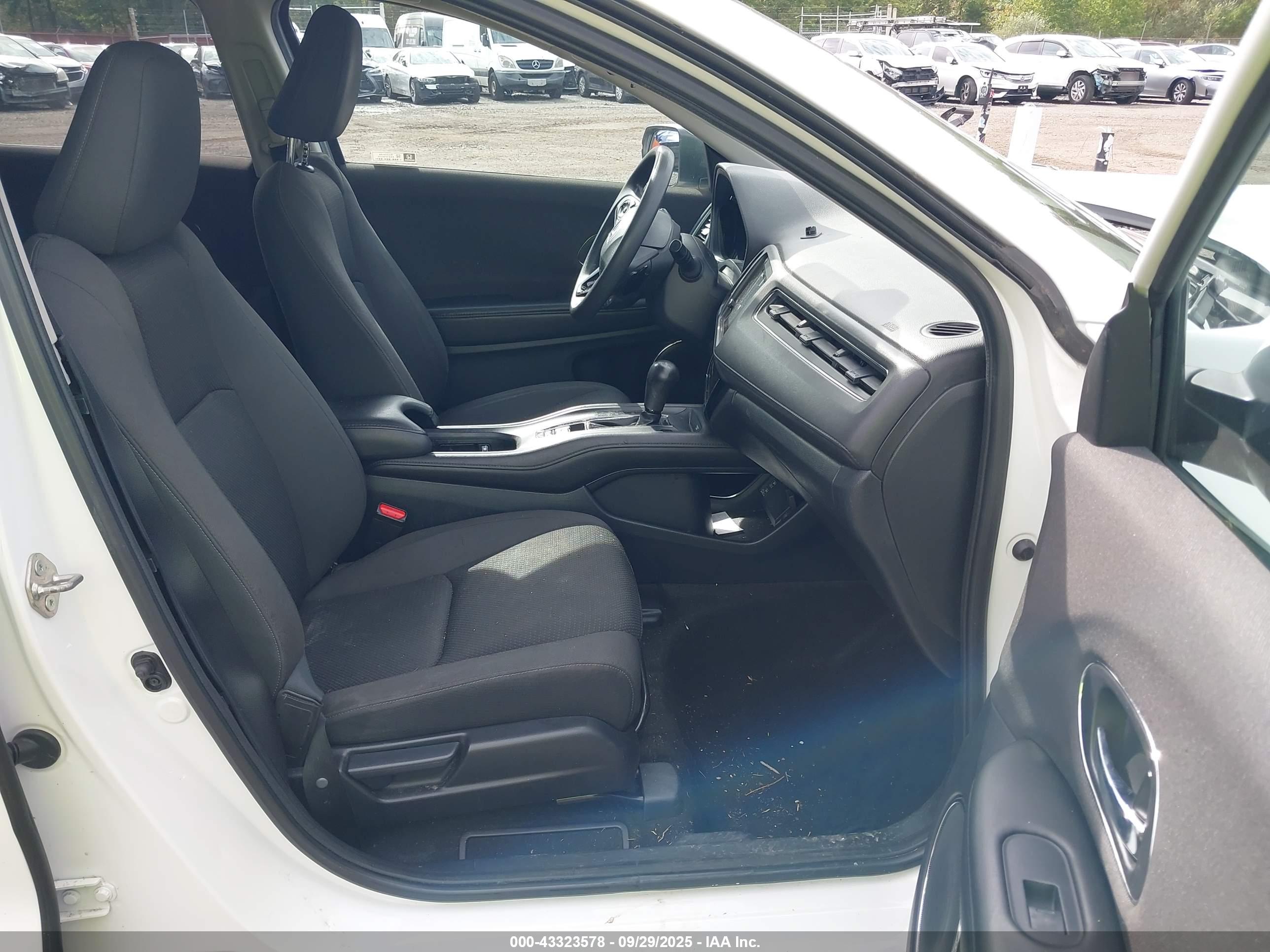 HONDA HR-V image 5