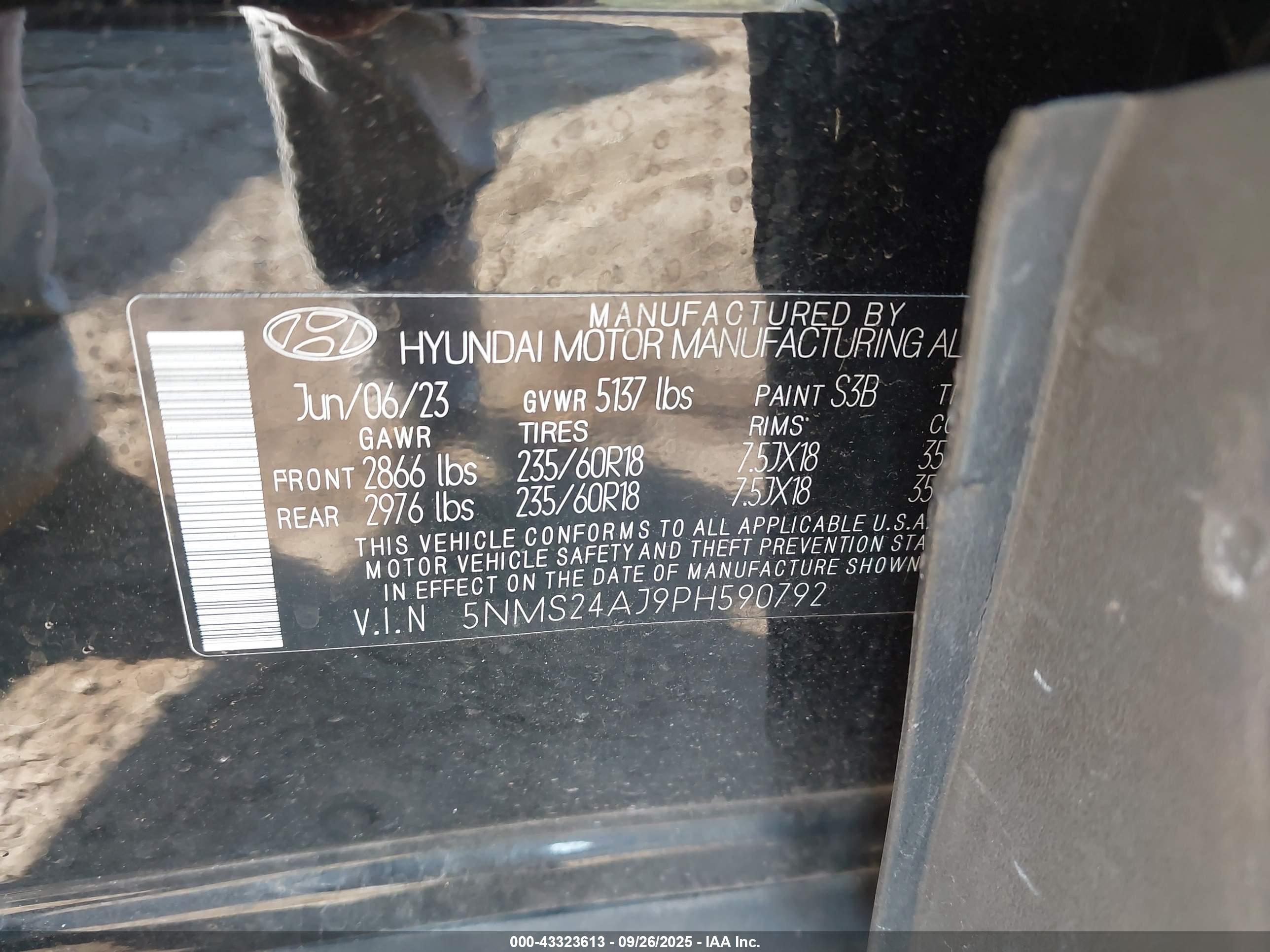 HYUNDAI SANTA image 9