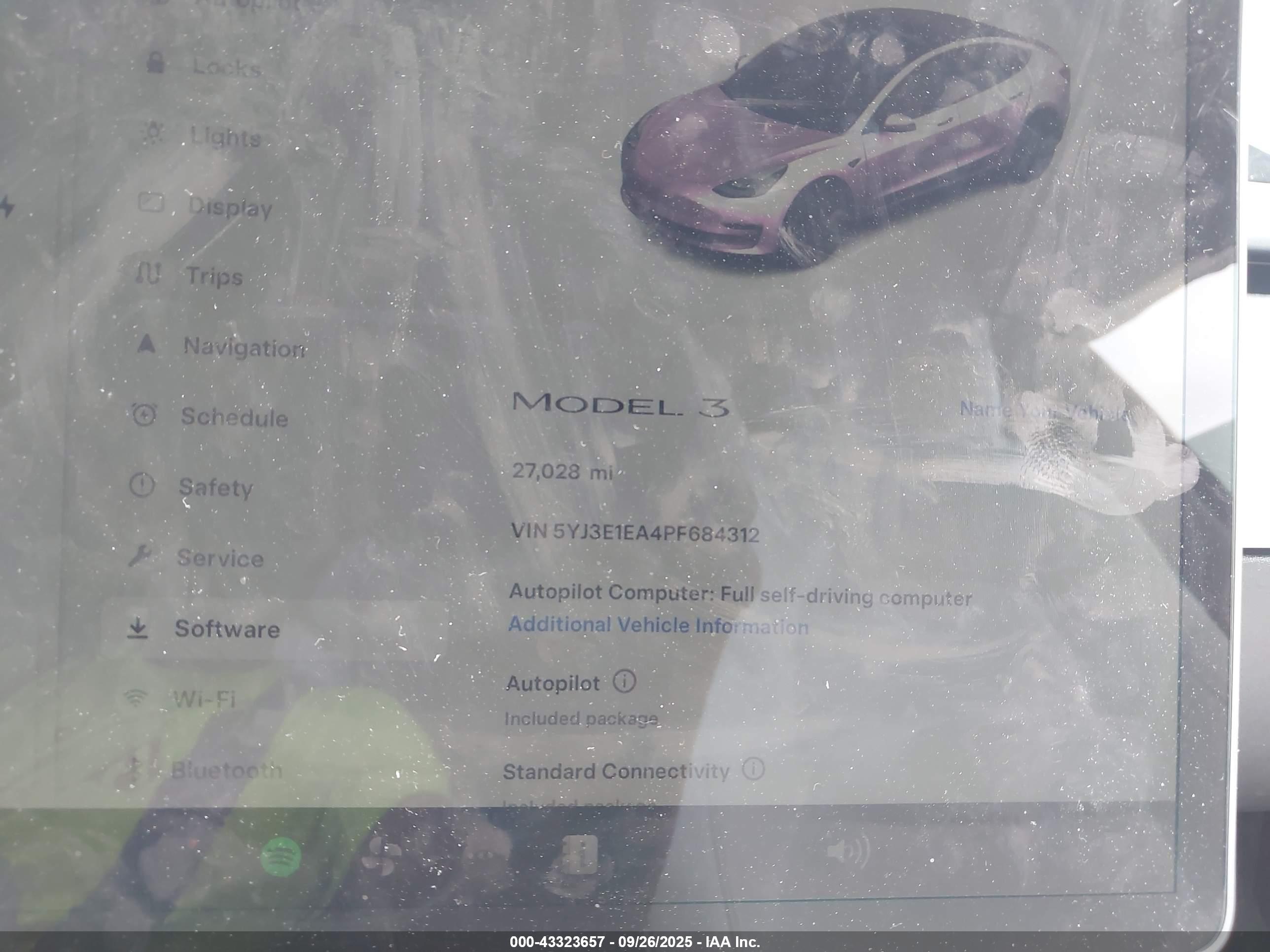 TESLA MODEL image 7