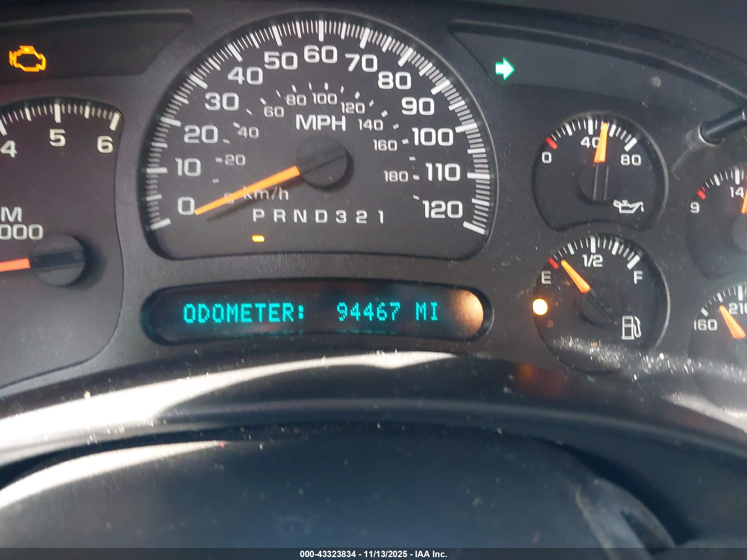 CHEVROLET SILVERADO image 7