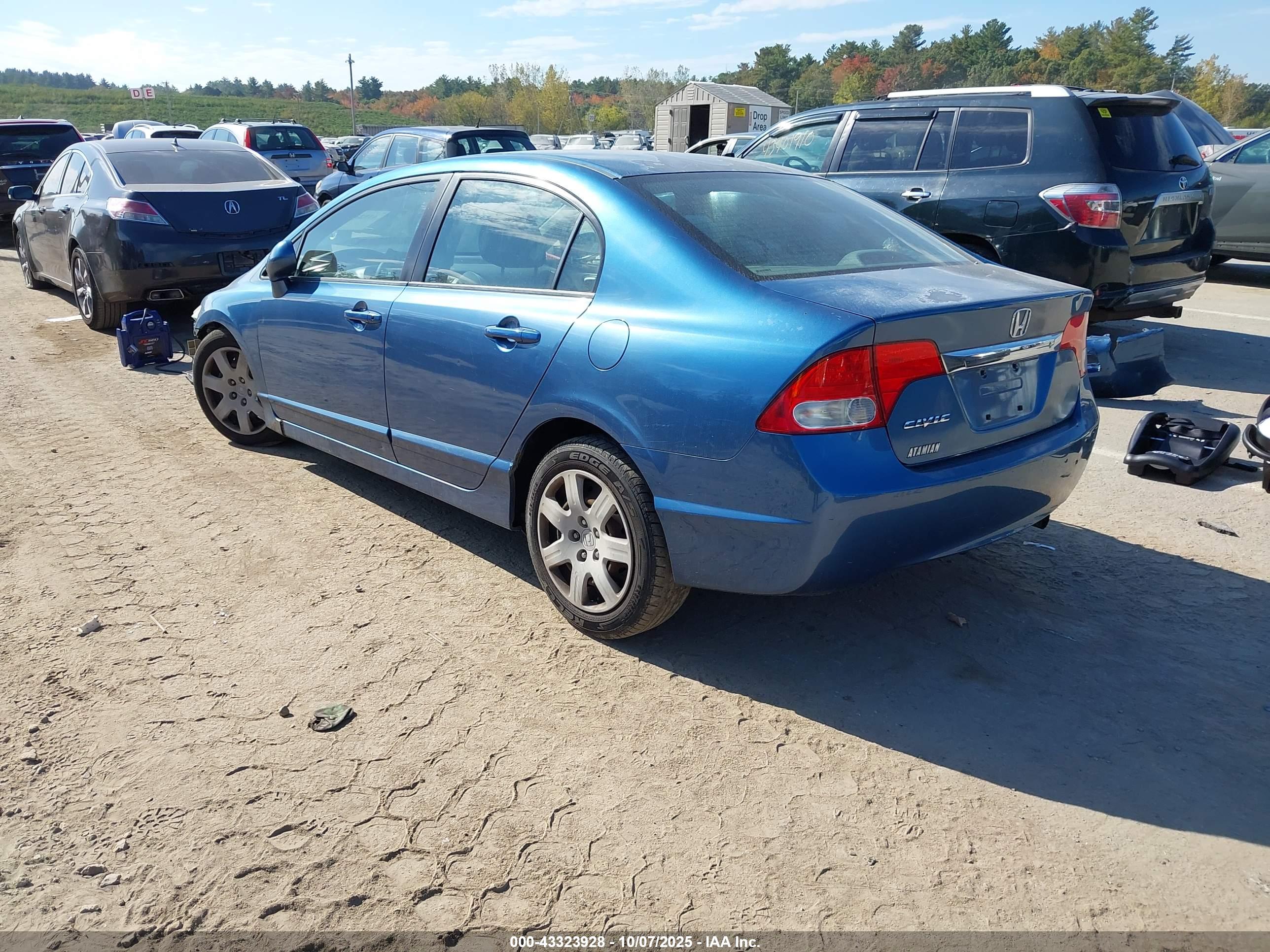HONDA CIVIC image 3