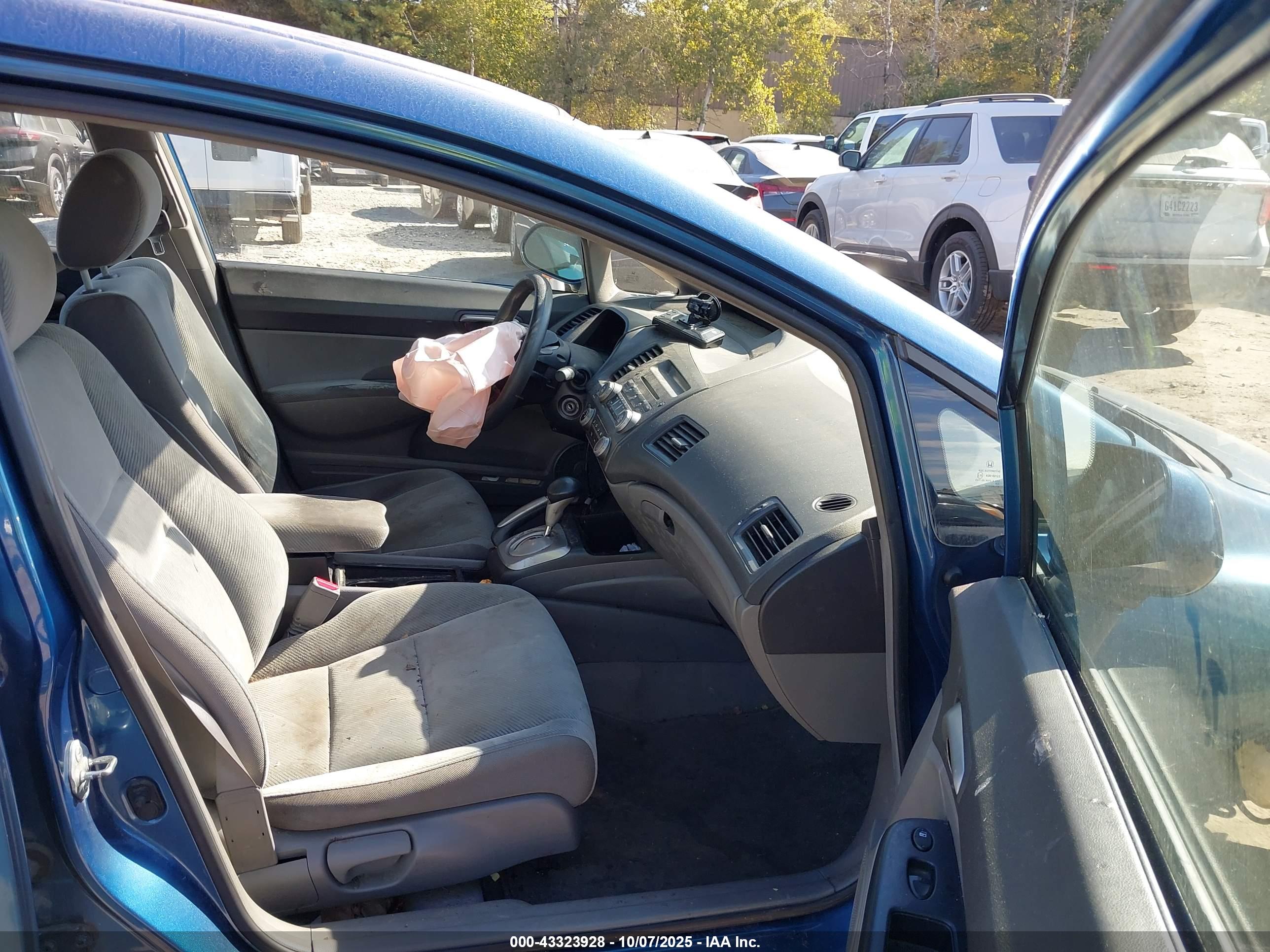 HONDA CIVIC image 5
