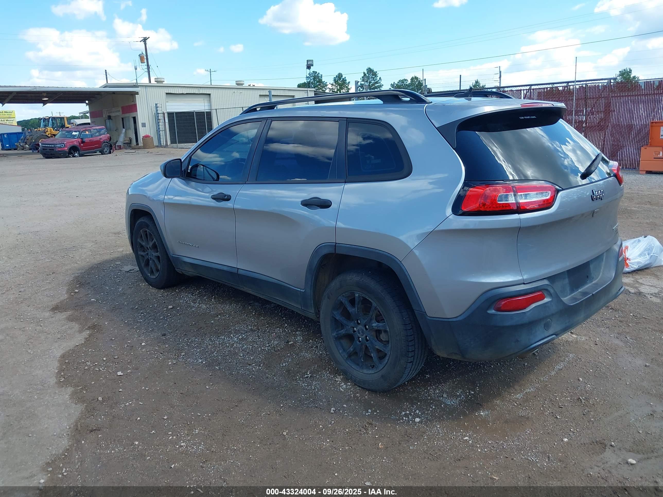 JEEP CHEROKEE image 3
