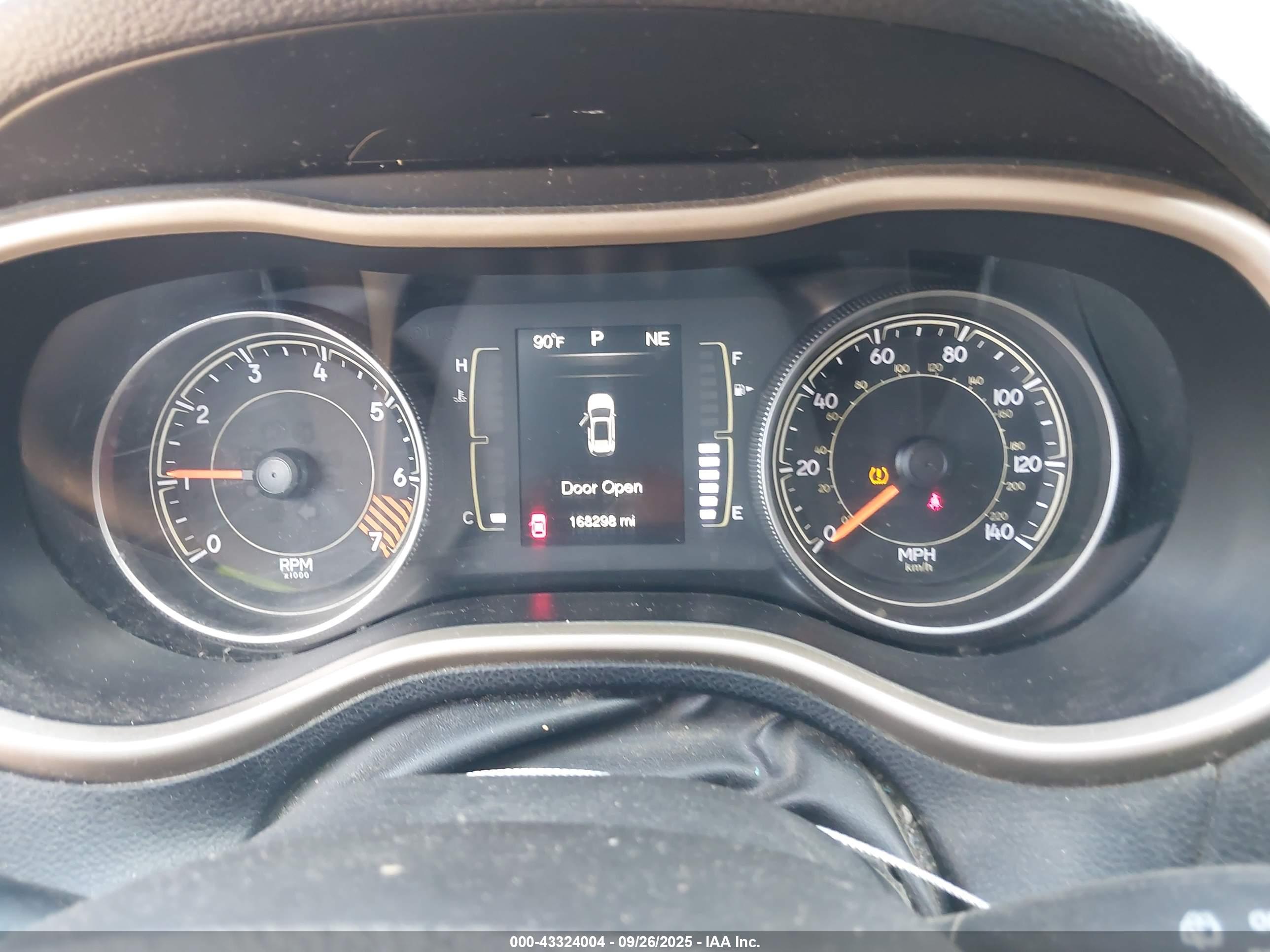 JEEP CHEROKEE image 7