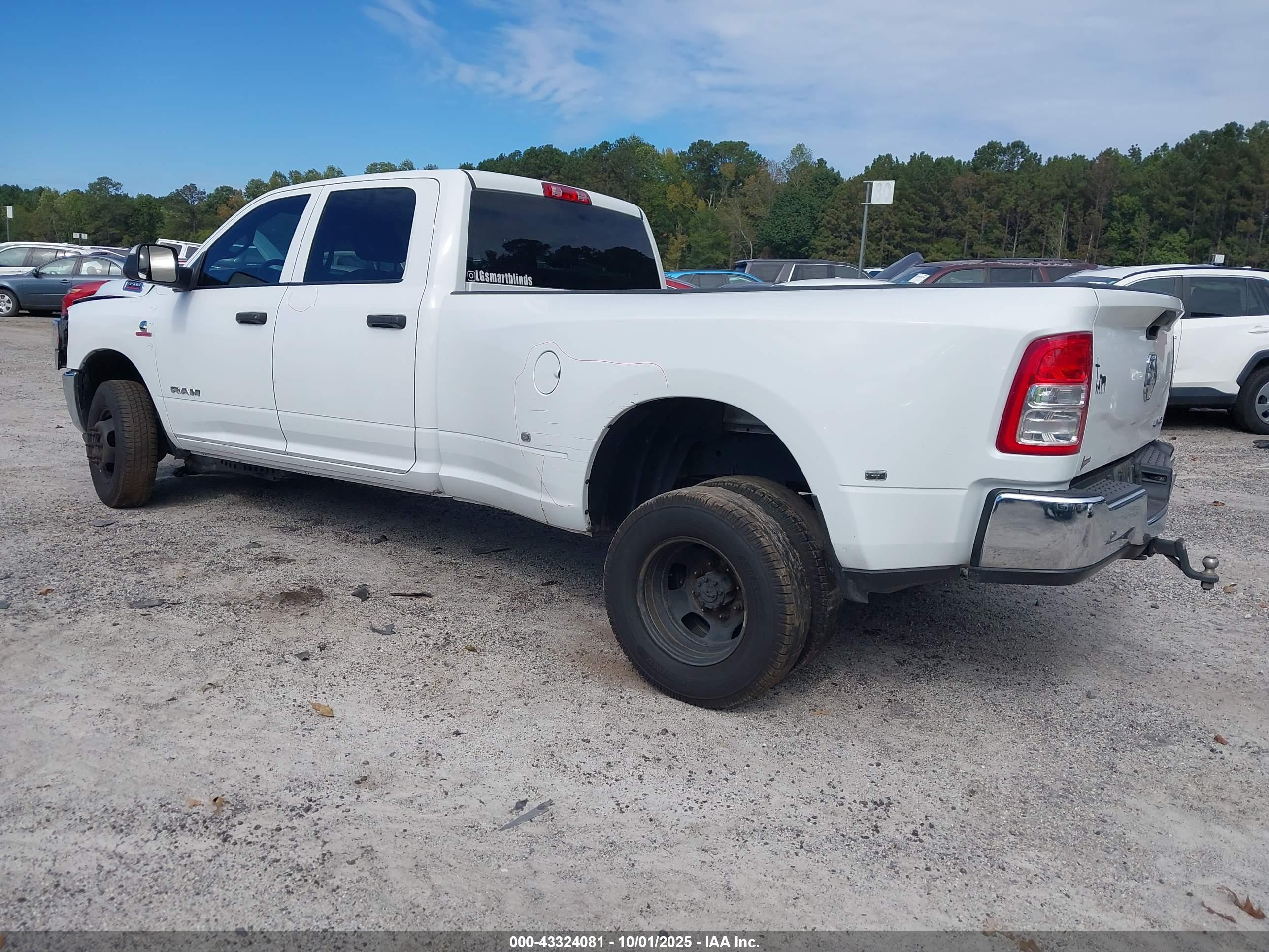 RAM 3500 image 3