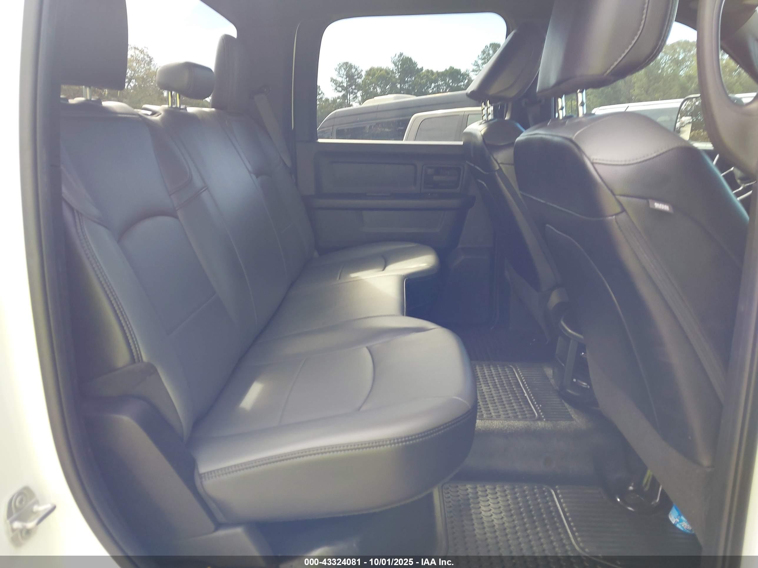 RAM 3500 image 8