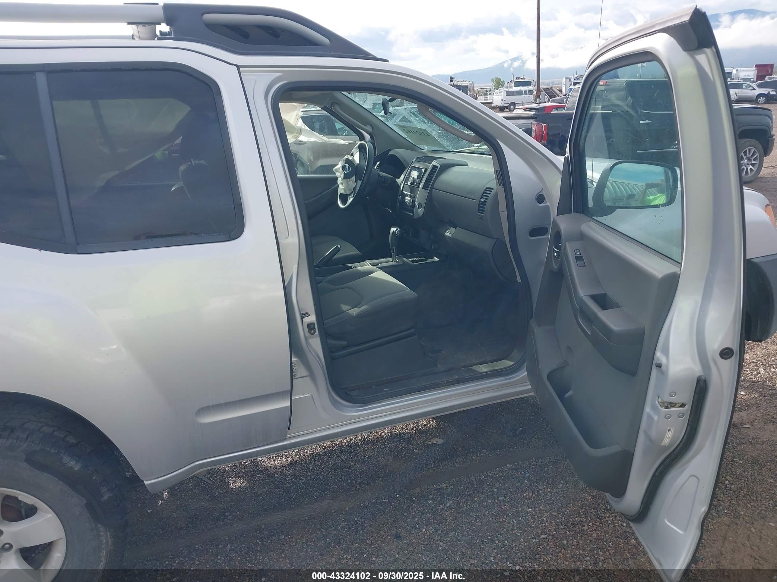 NISSAN XTERRA image 5