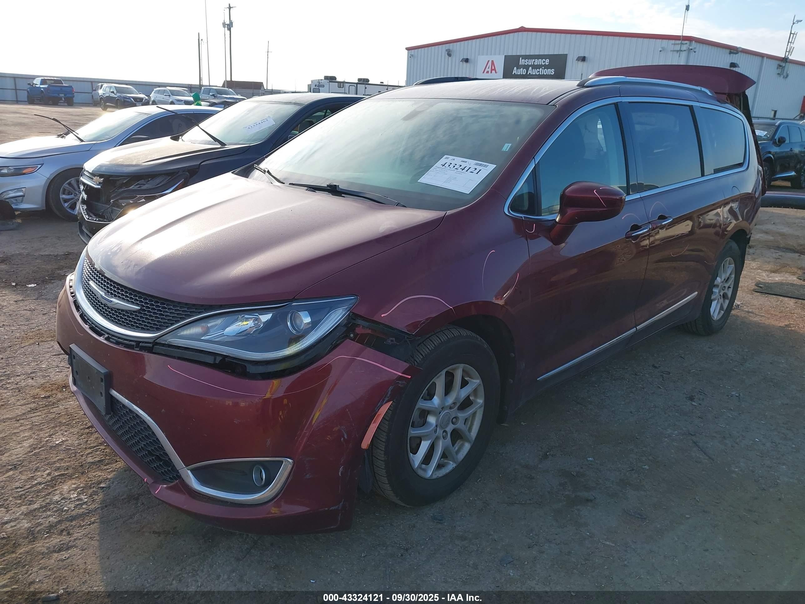 CHRYSLER PACIFICA image 2