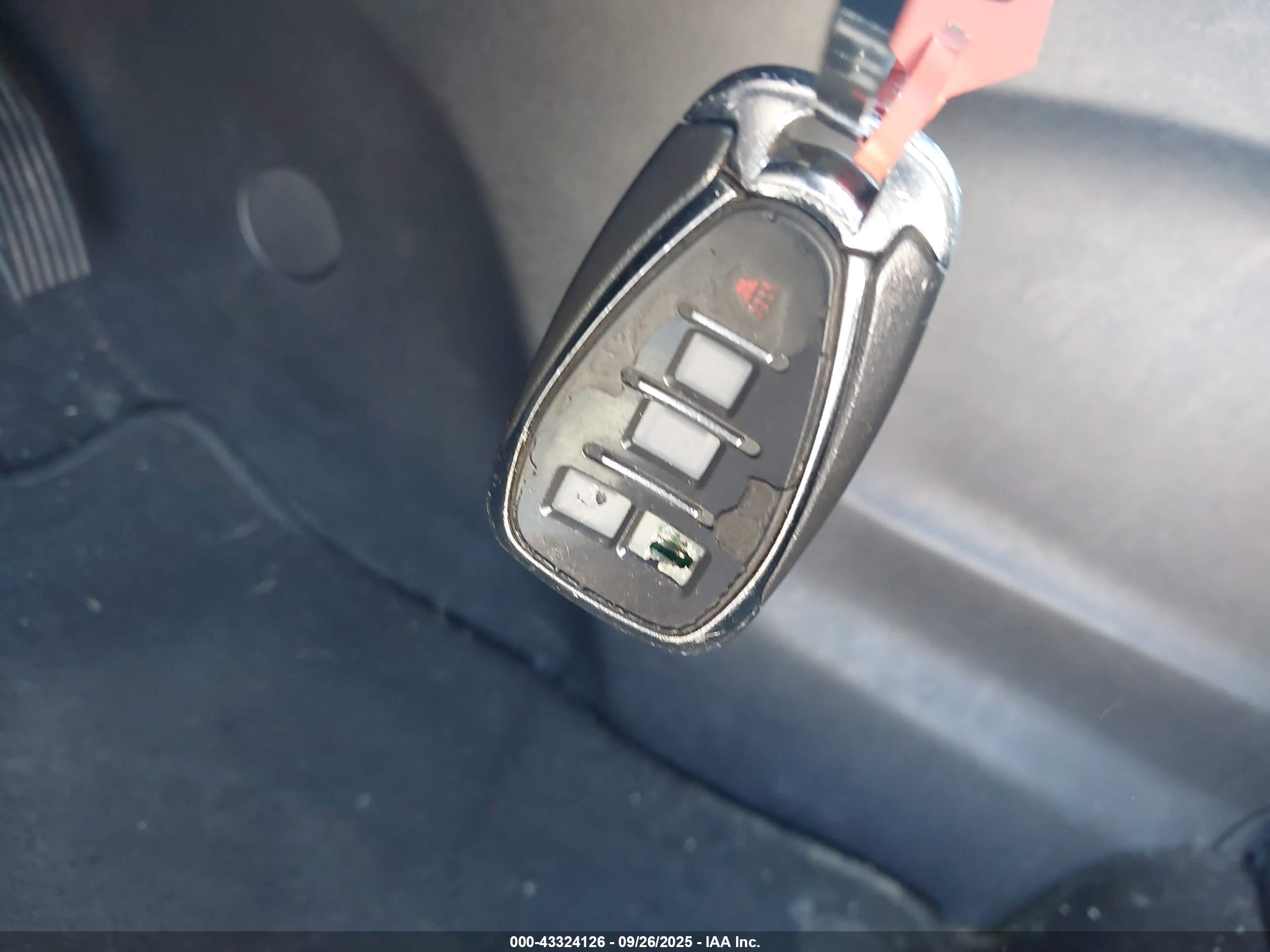 CHEVROLET EQUINOX image 11