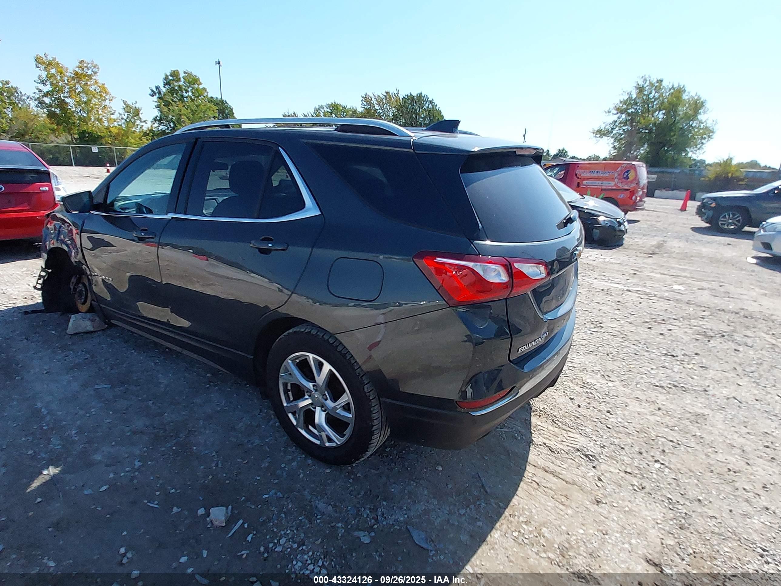 CHEVROLET EQUINOX image 3