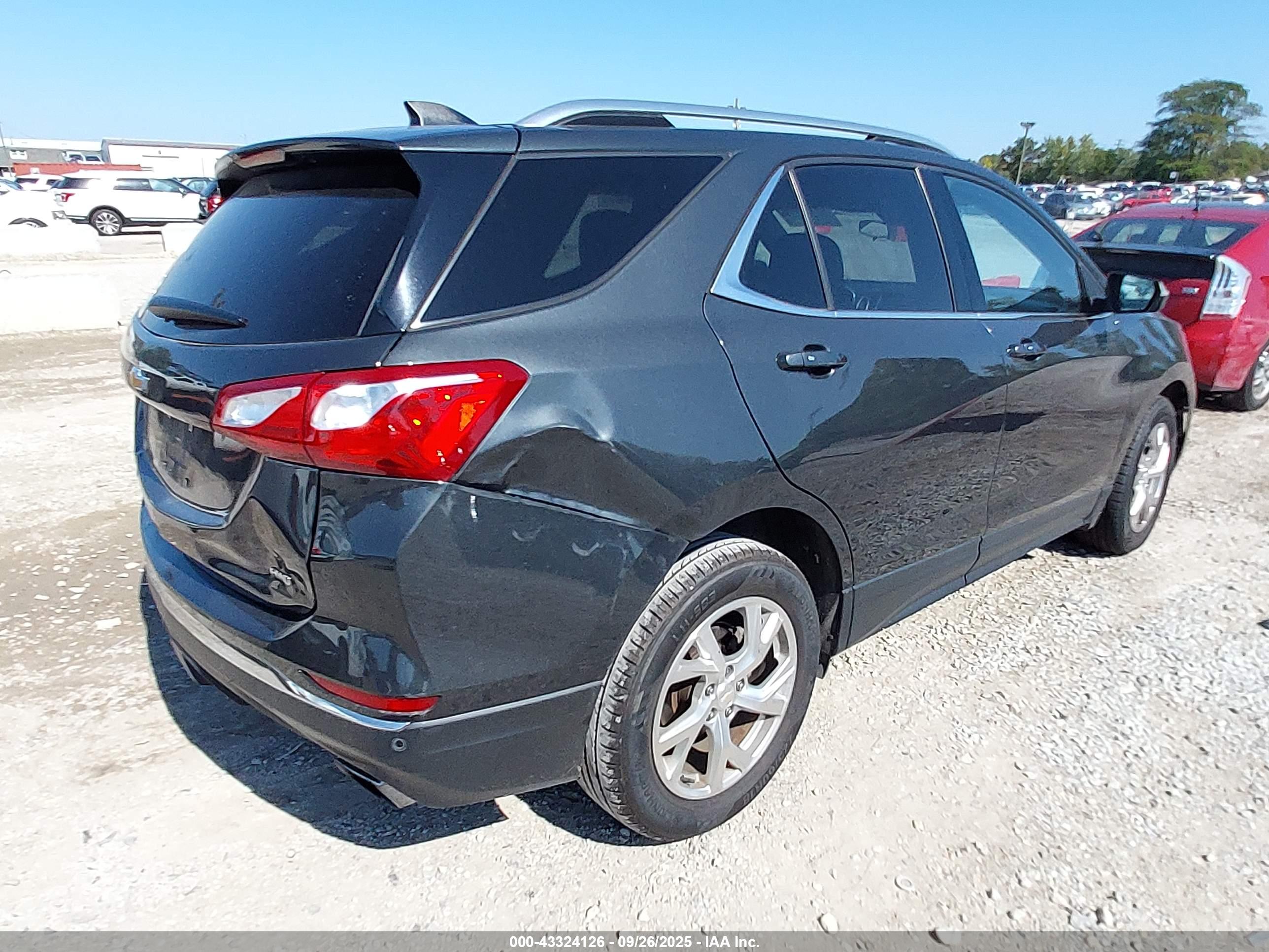 CHEVROLET EQUINOX image 4