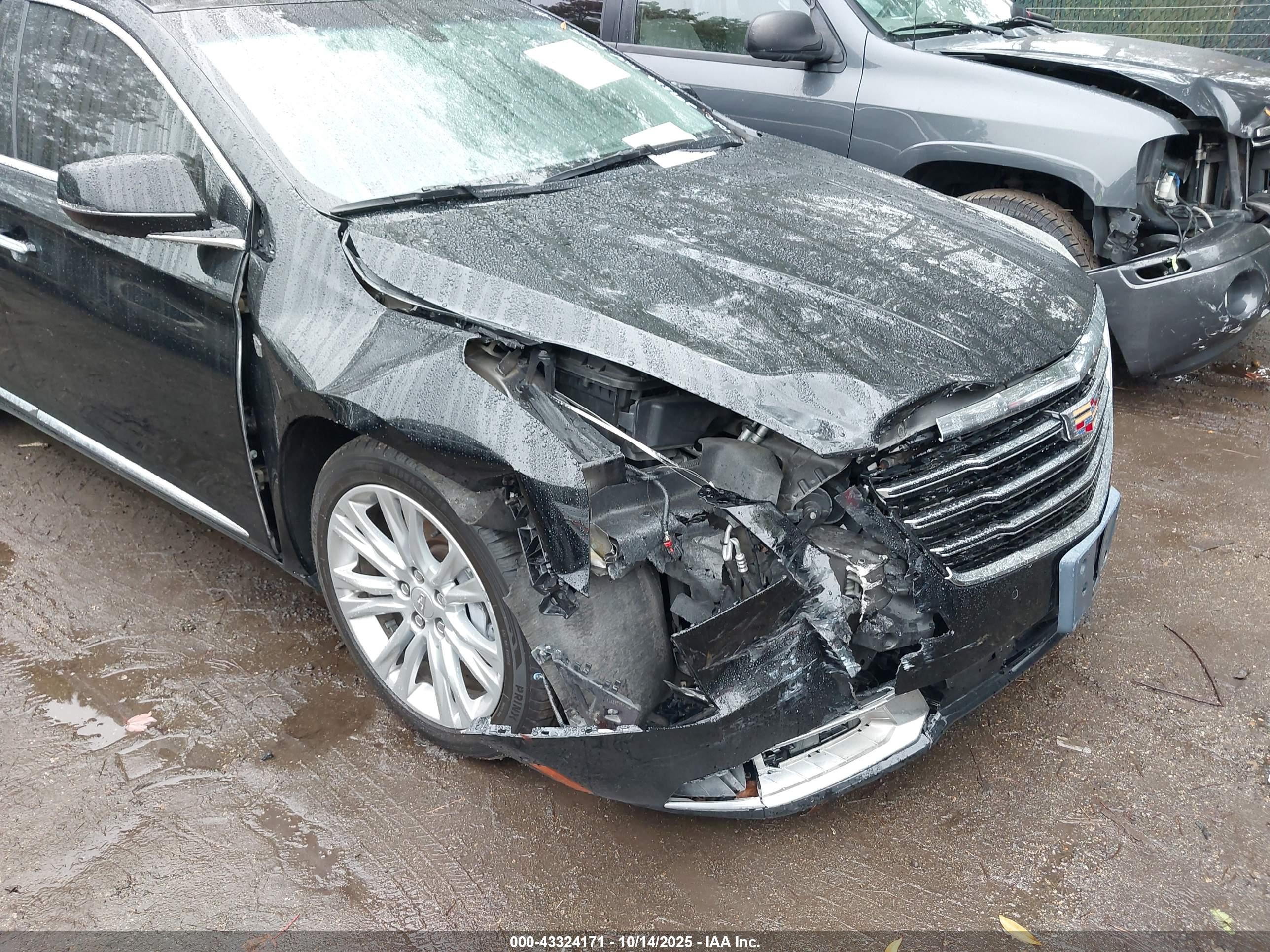 CADILLAC XTS image 6