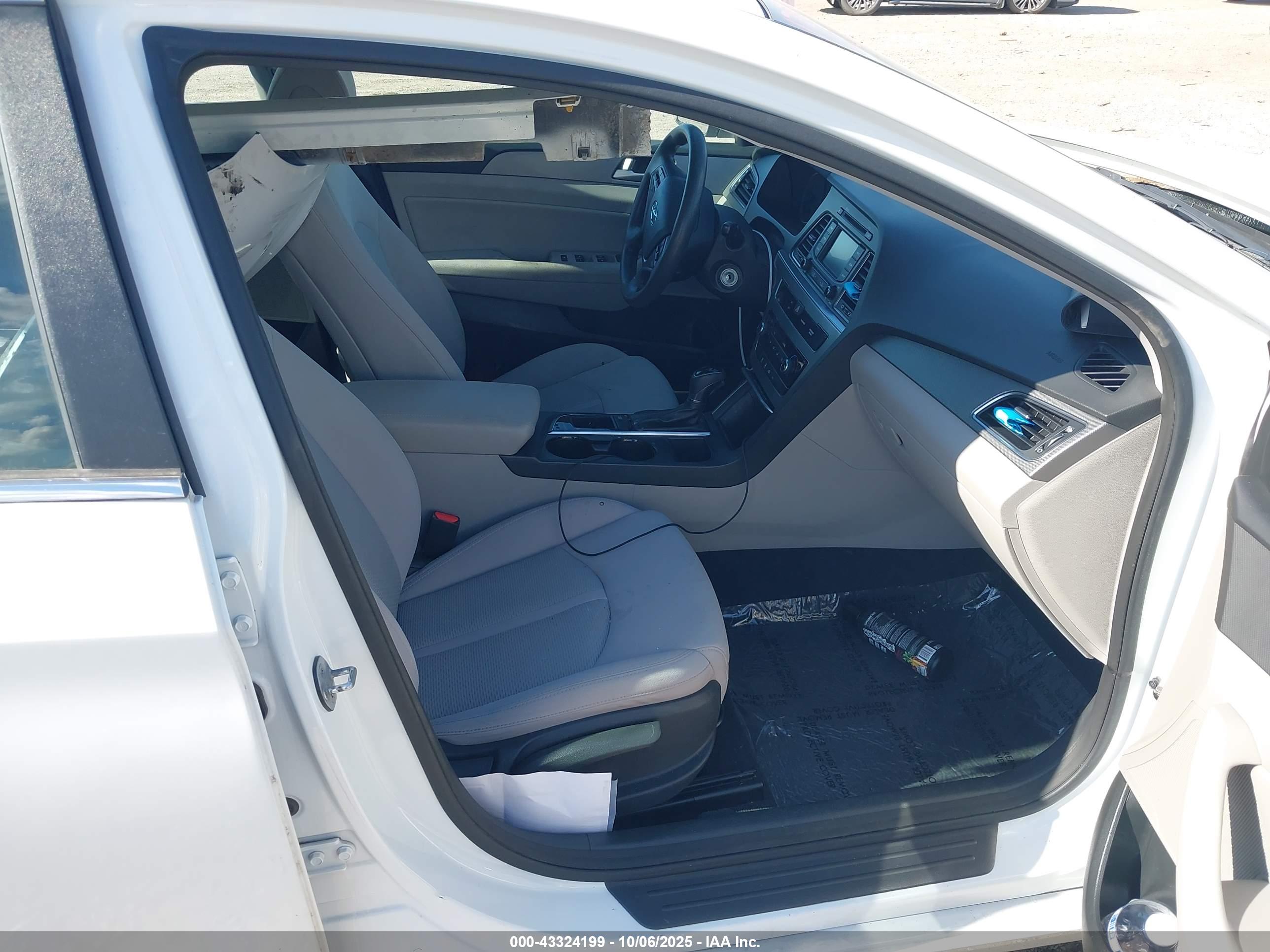 HYUNDAI SONATA image 5