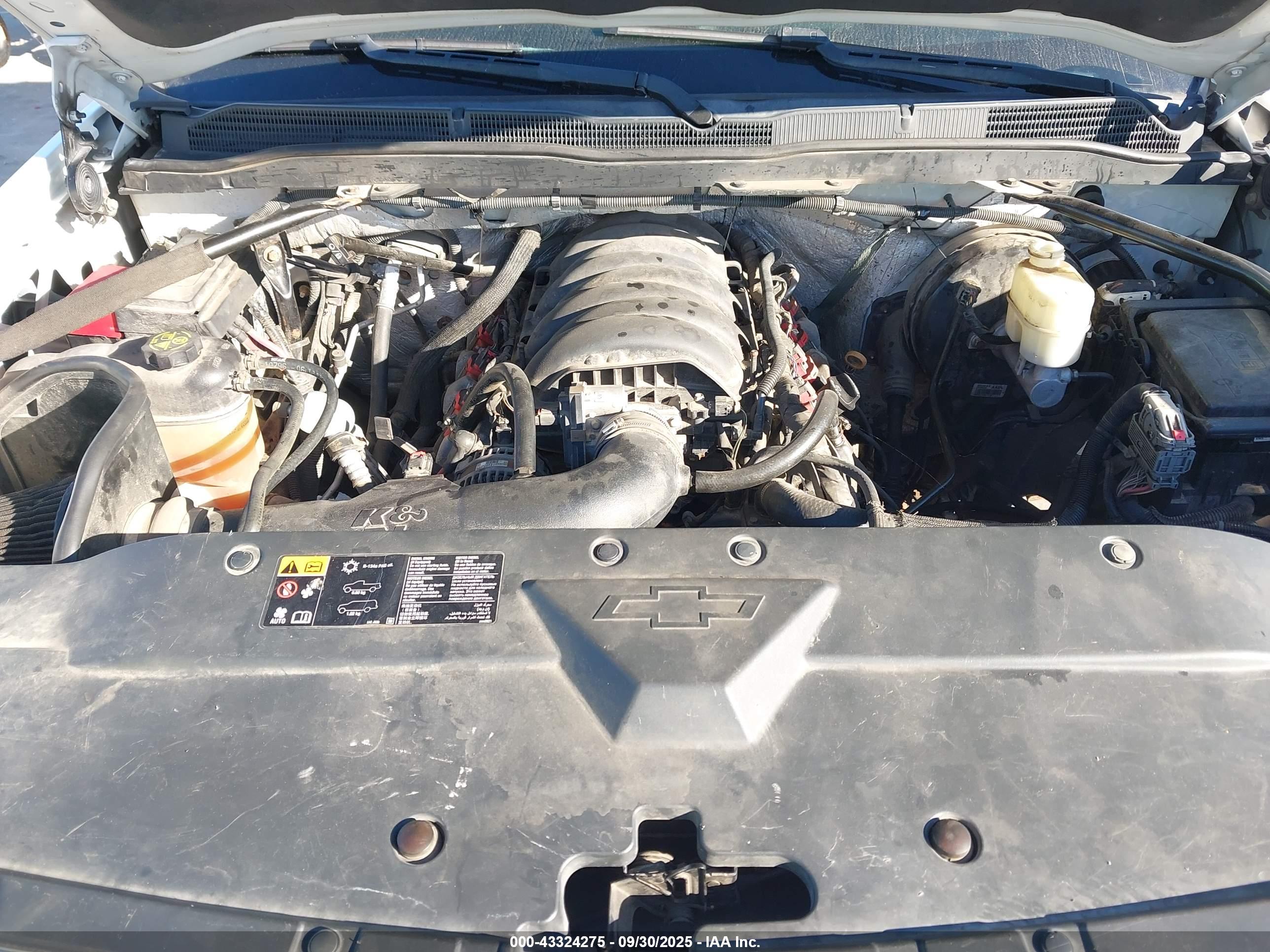 CHEVROLET SILVERADO image 10