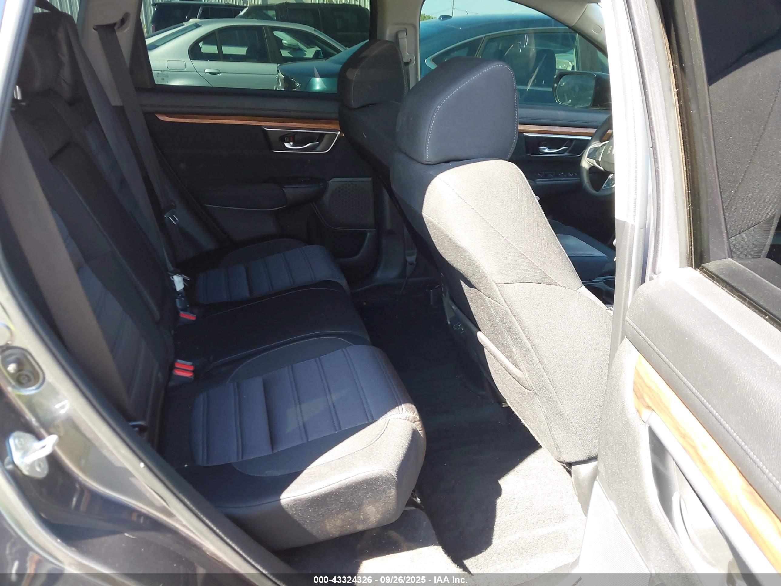HONDA CR-V image 8