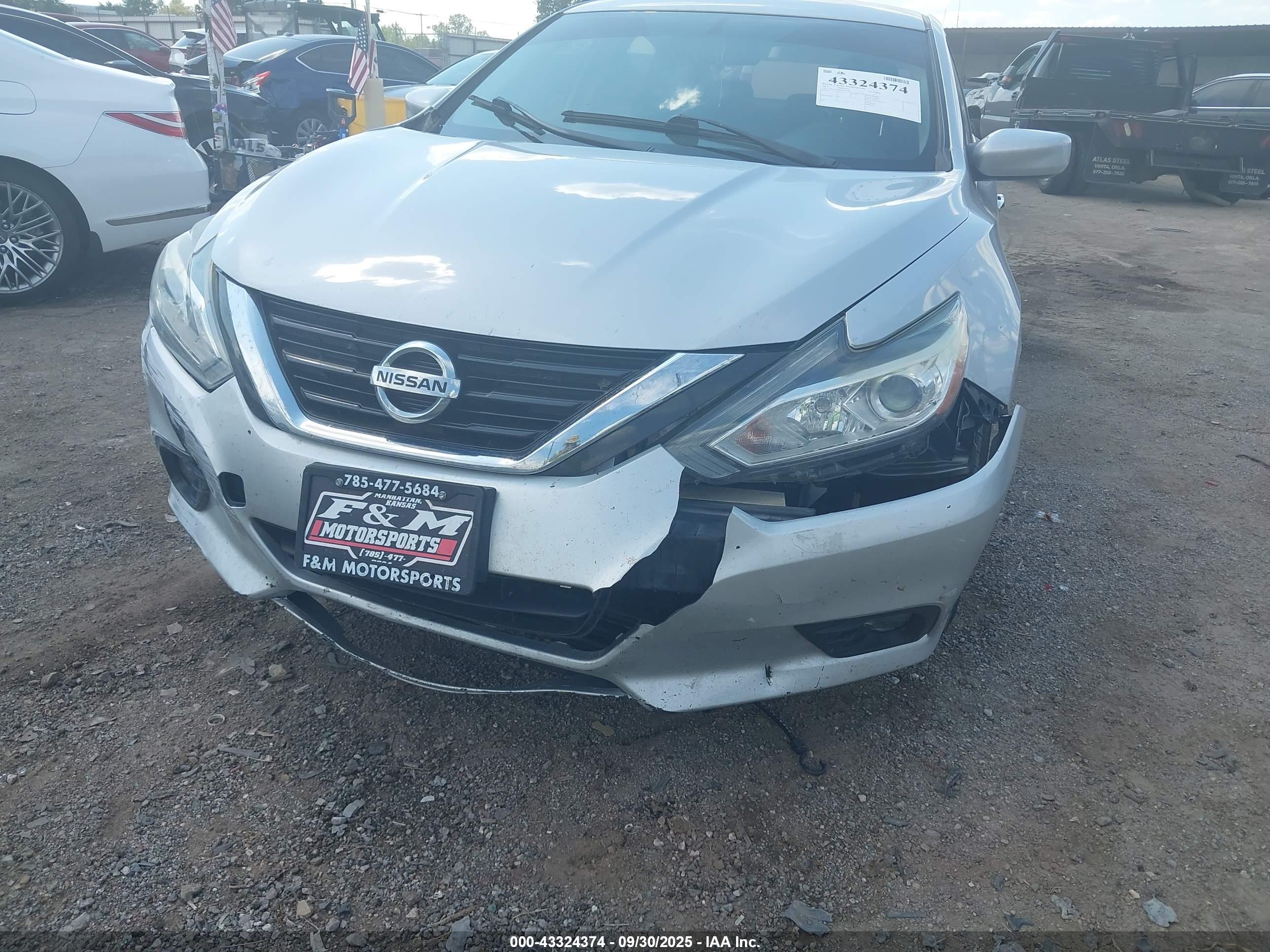 NISSAN ALTIMA image 6