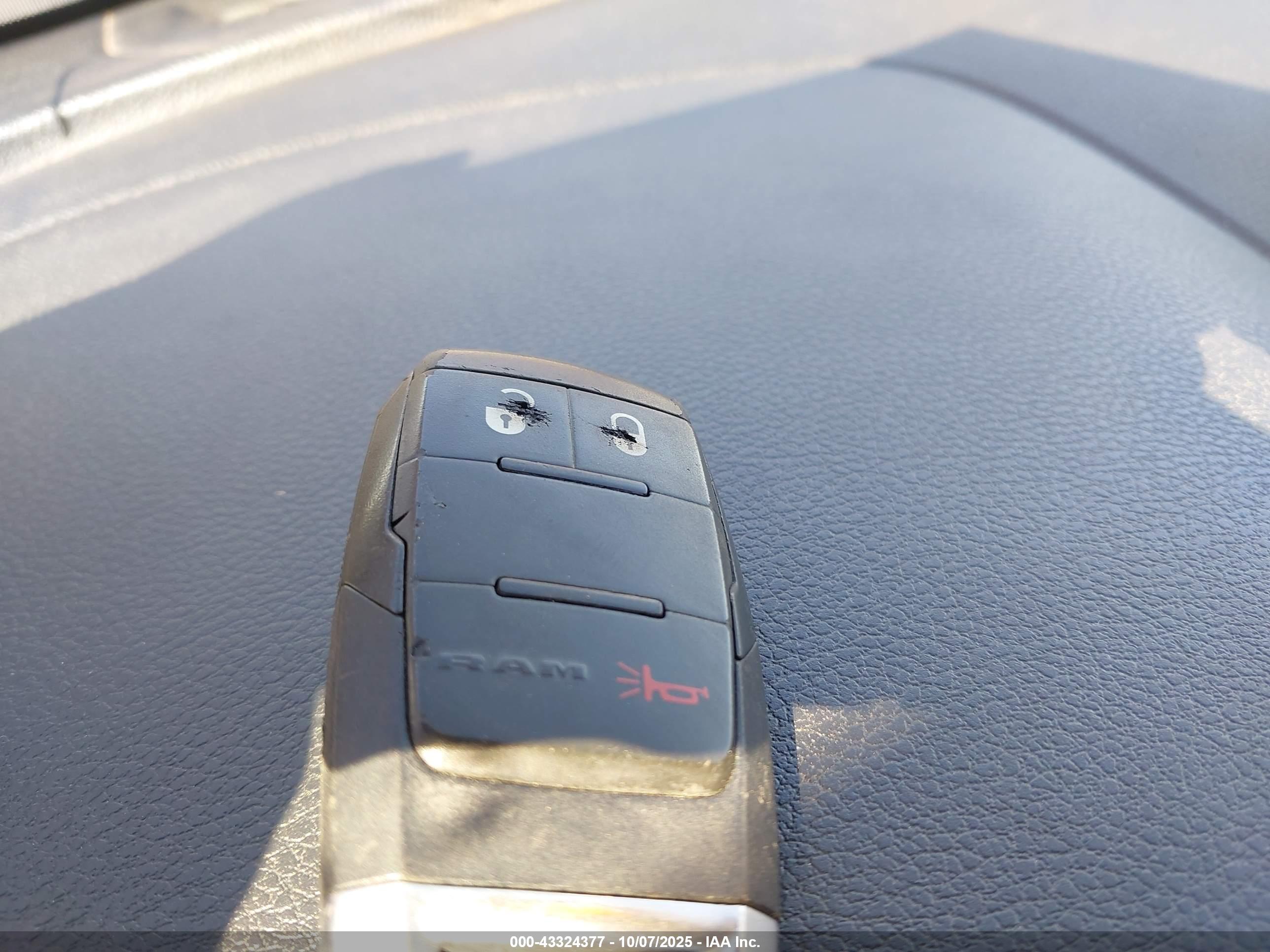 RAM 2500 image 11