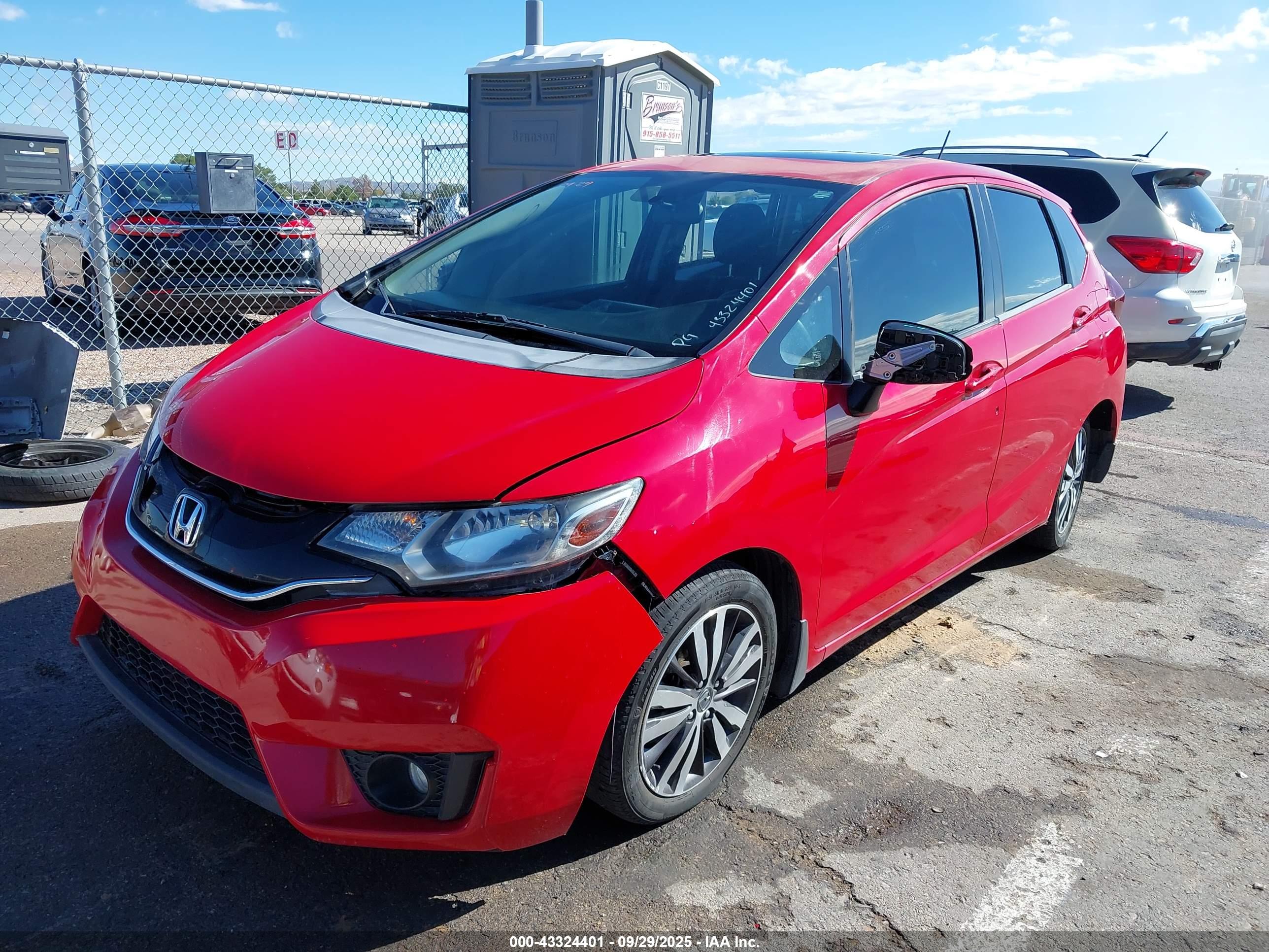 HONDA FIT image 2