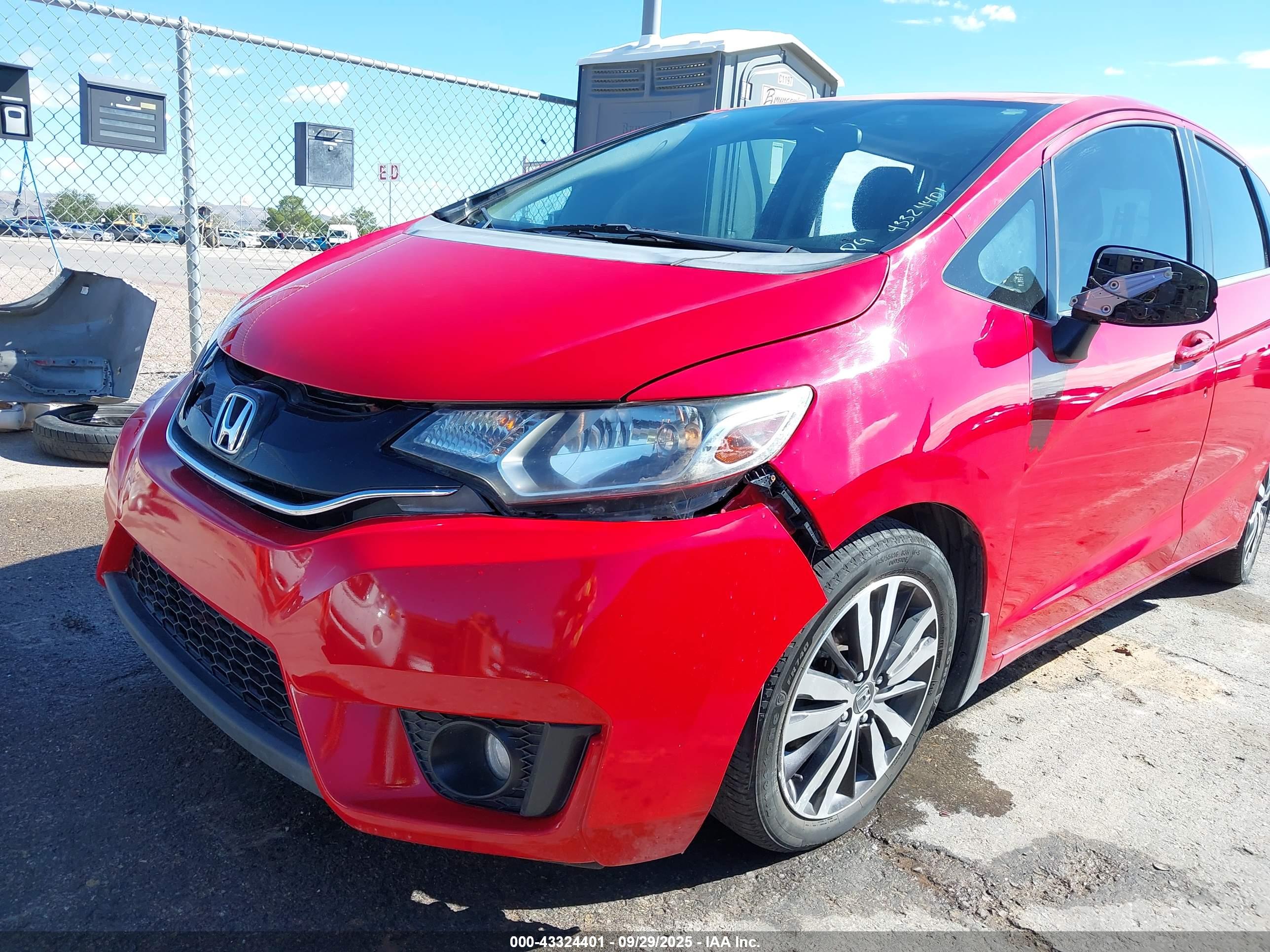 HONDA FIT image 6