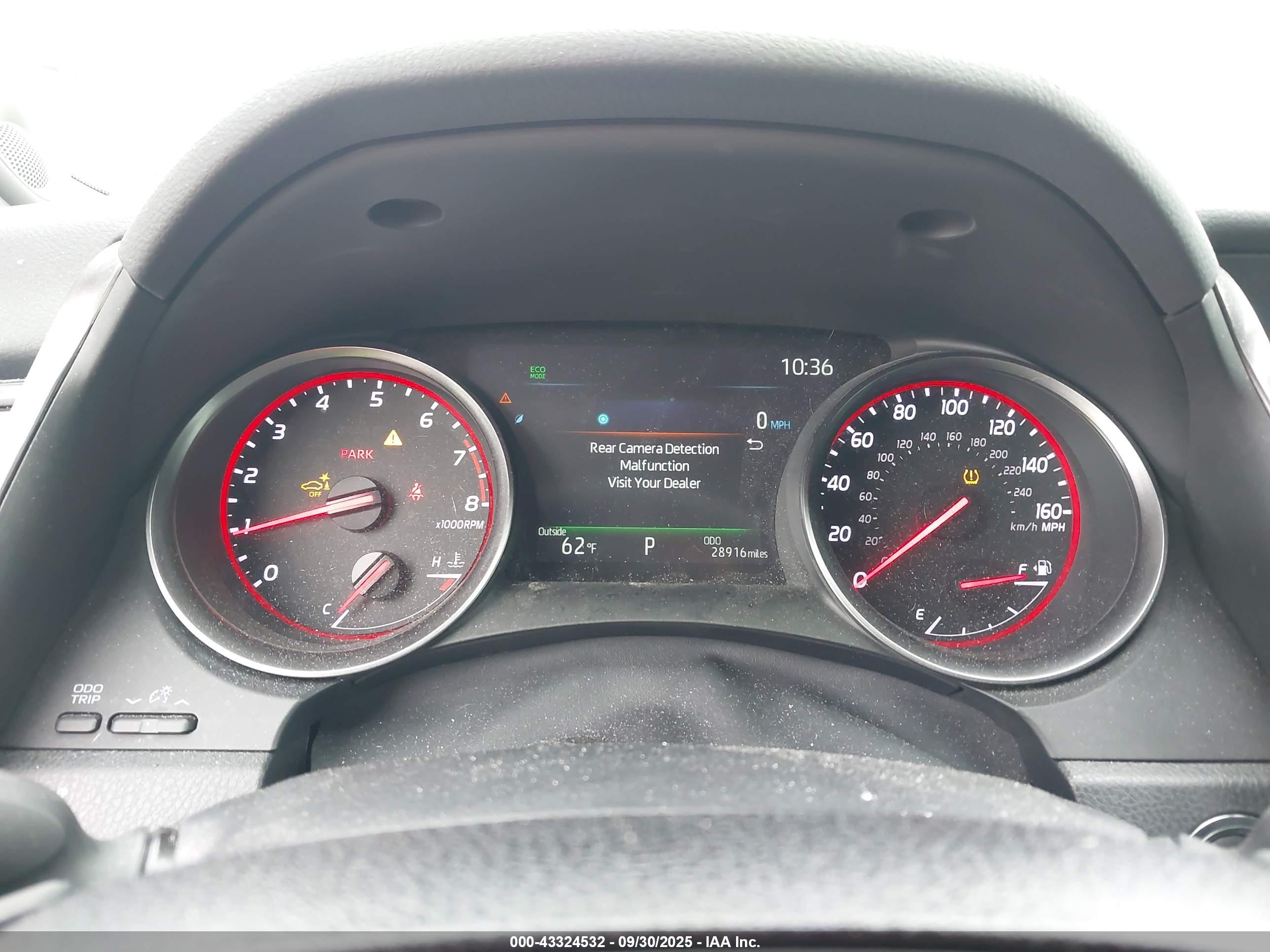 TOYOTA CAMRY image 7