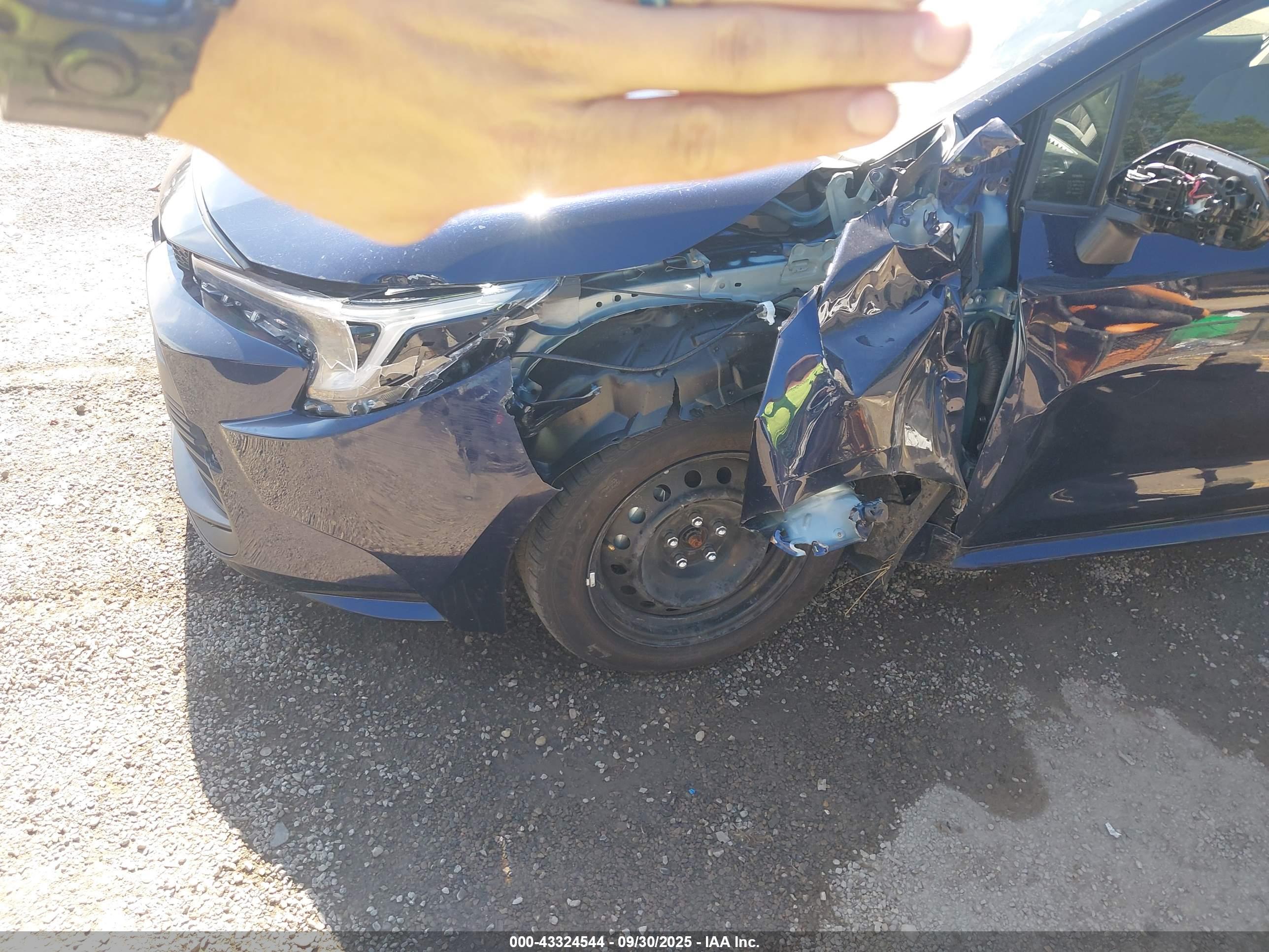 TOYOTA COROLLA image 6